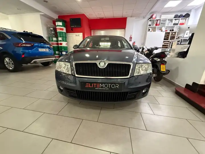 Škoda Octavia 2.0 TDI Elegance (2004) 2006, foto 4