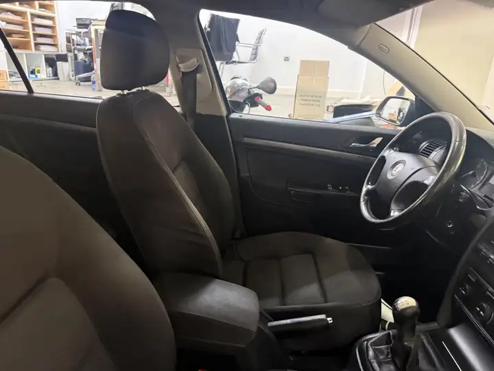 Škoda Octavia 2.0 TDI Elegance (2004) 2006, foto 6