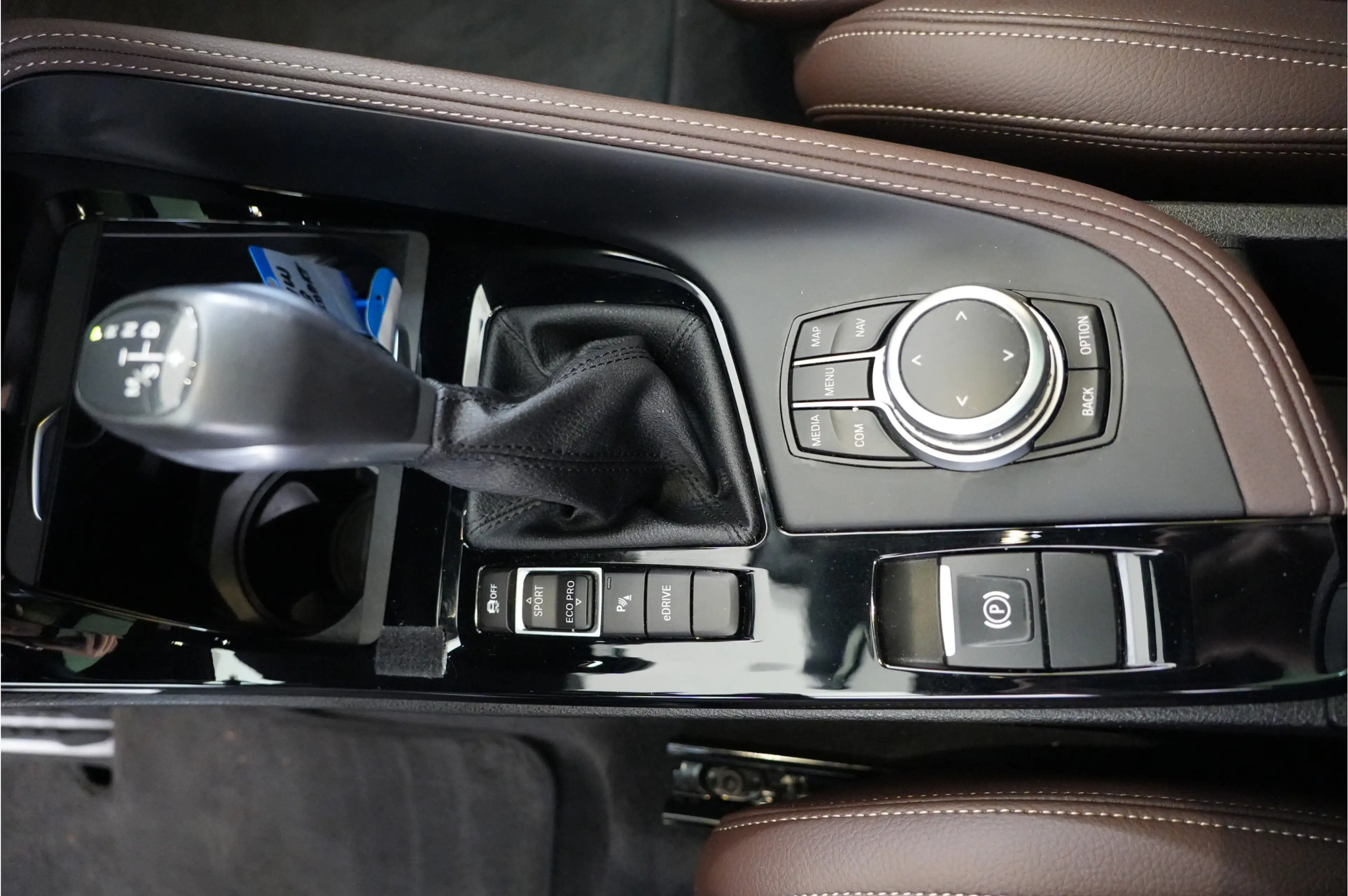 BMW X2 xDrive25e PHEV 220 pk | SOH 93% | M Sport | — photo 32