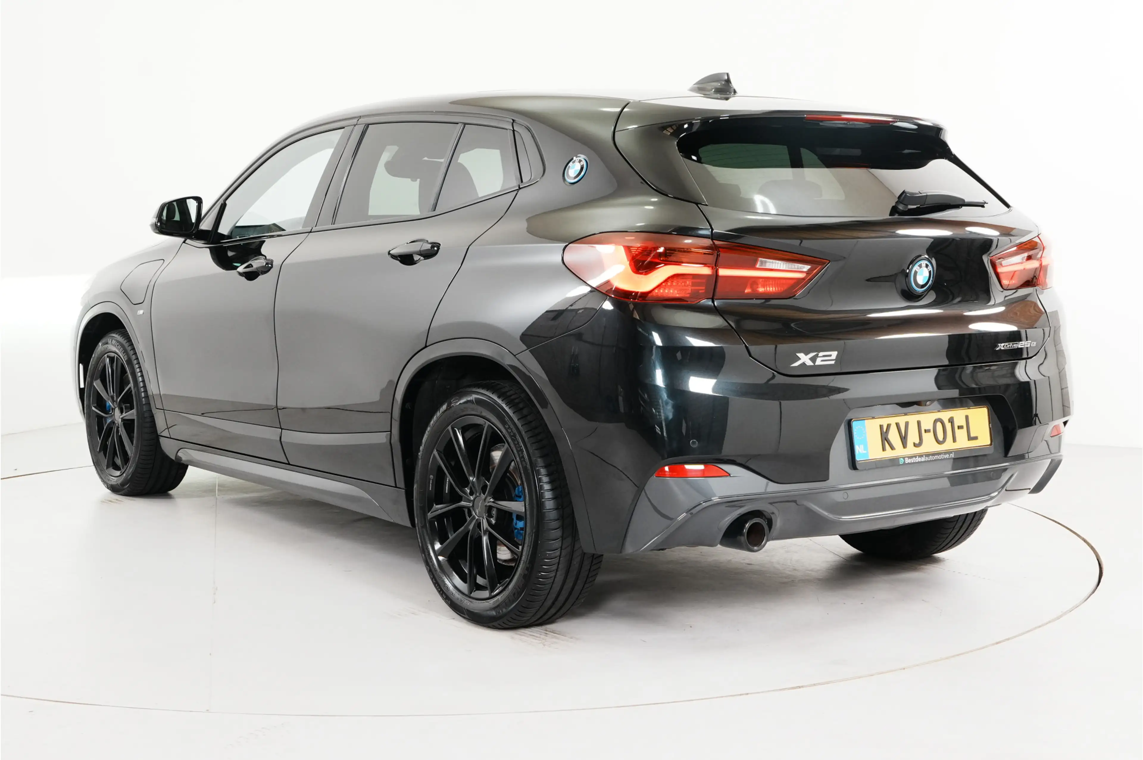 BMW X2 xDrive25e PHEV 220 pk | SOH 93% | M Sport | — photo 8