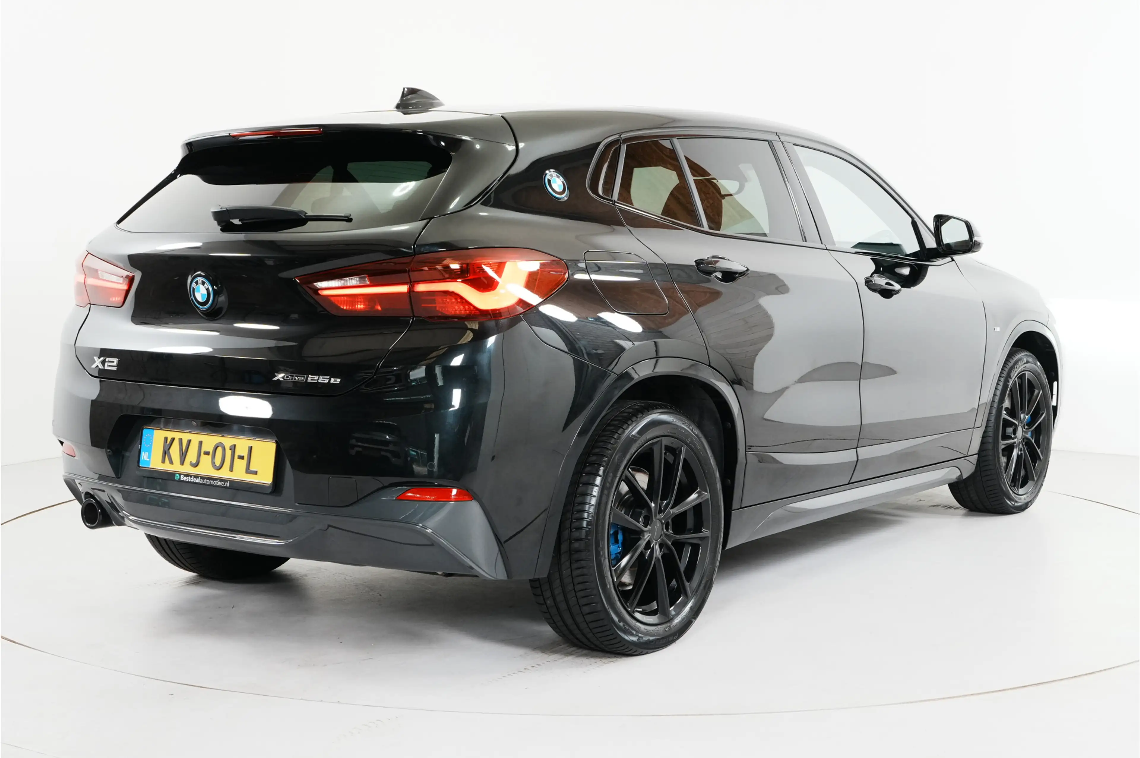 BMW X2 xDrive25e PHEV 220 pk | SOH 93% | M Sport | — photo 7