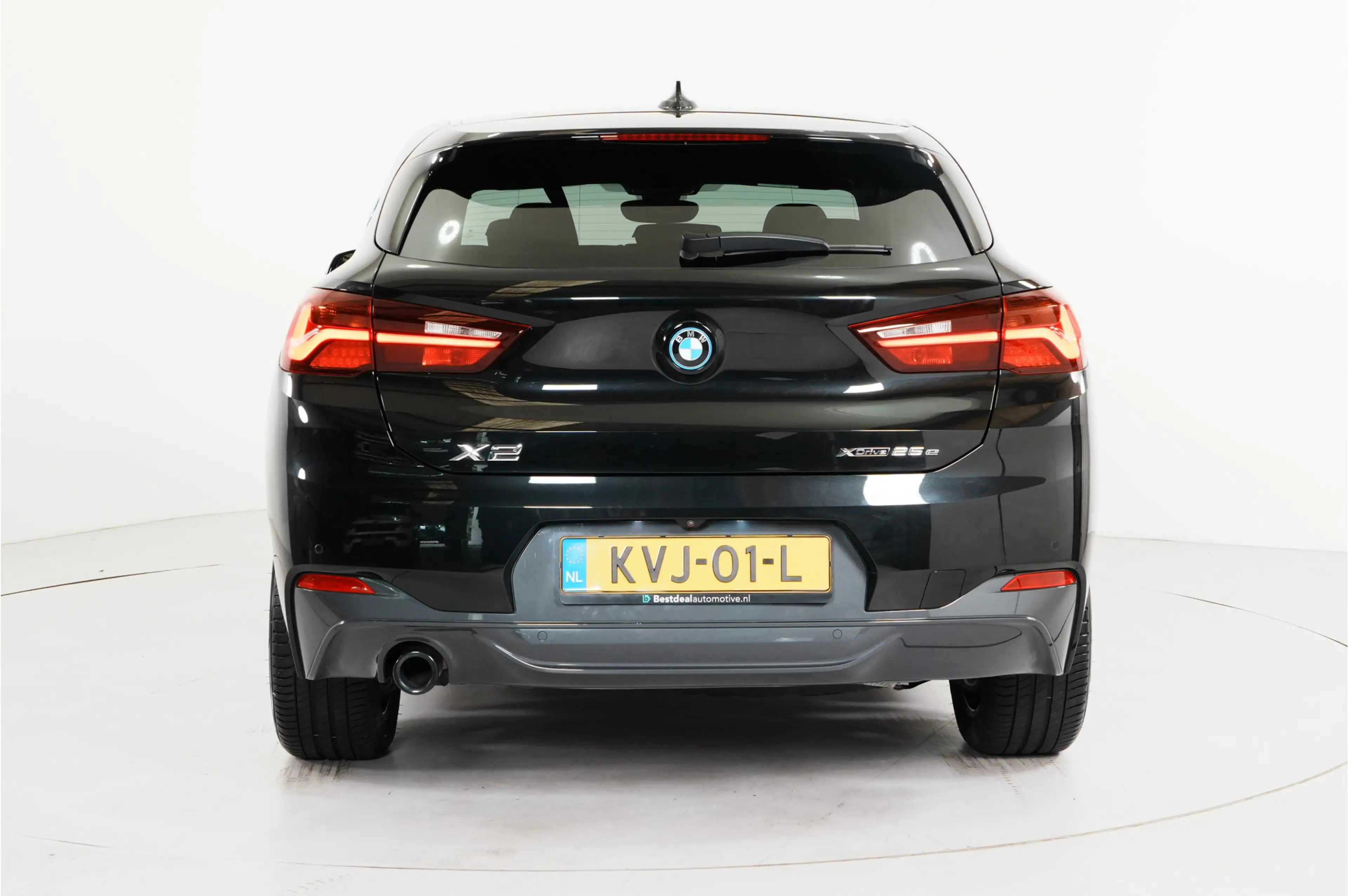 BMW X2 xDrive25e PHEV 220 pk | SOH 93% | M Sport | — photo 9