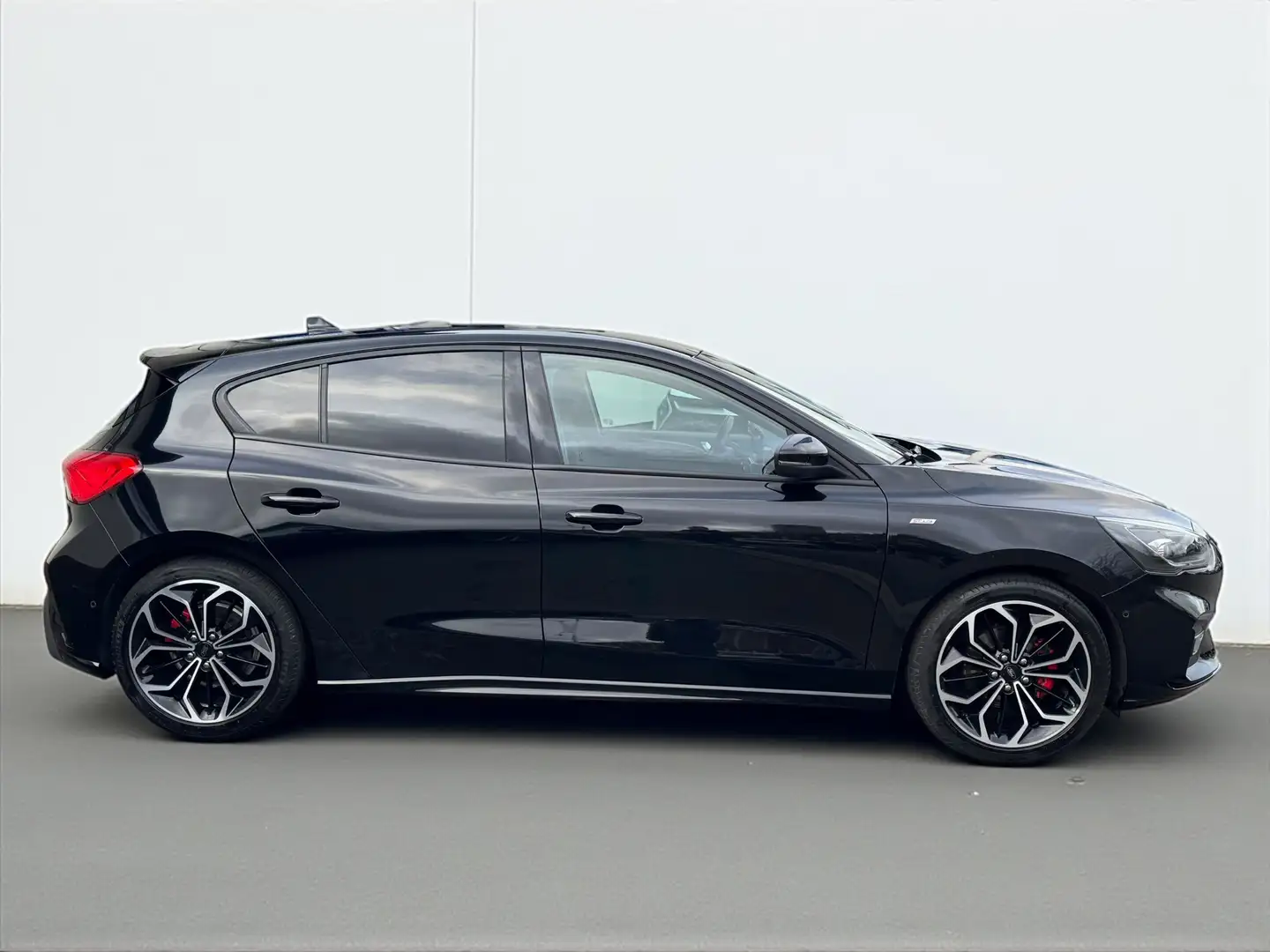 Ford Focus Lim. ST-Line X FGS 3.-5.Jahr/100.000KM Schwarz - 2