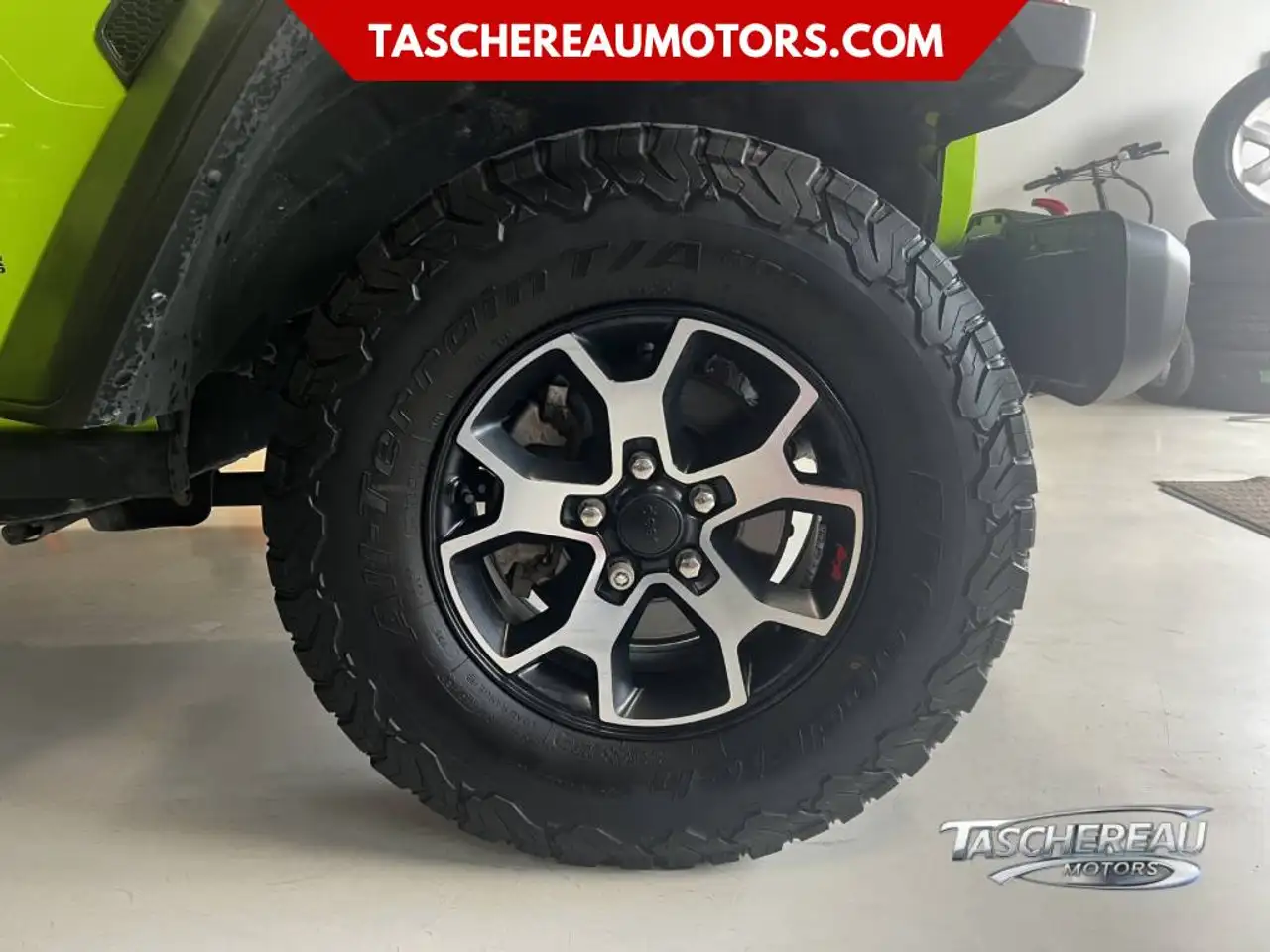 Jeep Wrangler снимка Jeep Wrangler