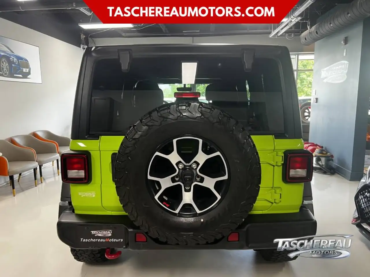 Jeep Wrangler снимка Jeep Wrangler
