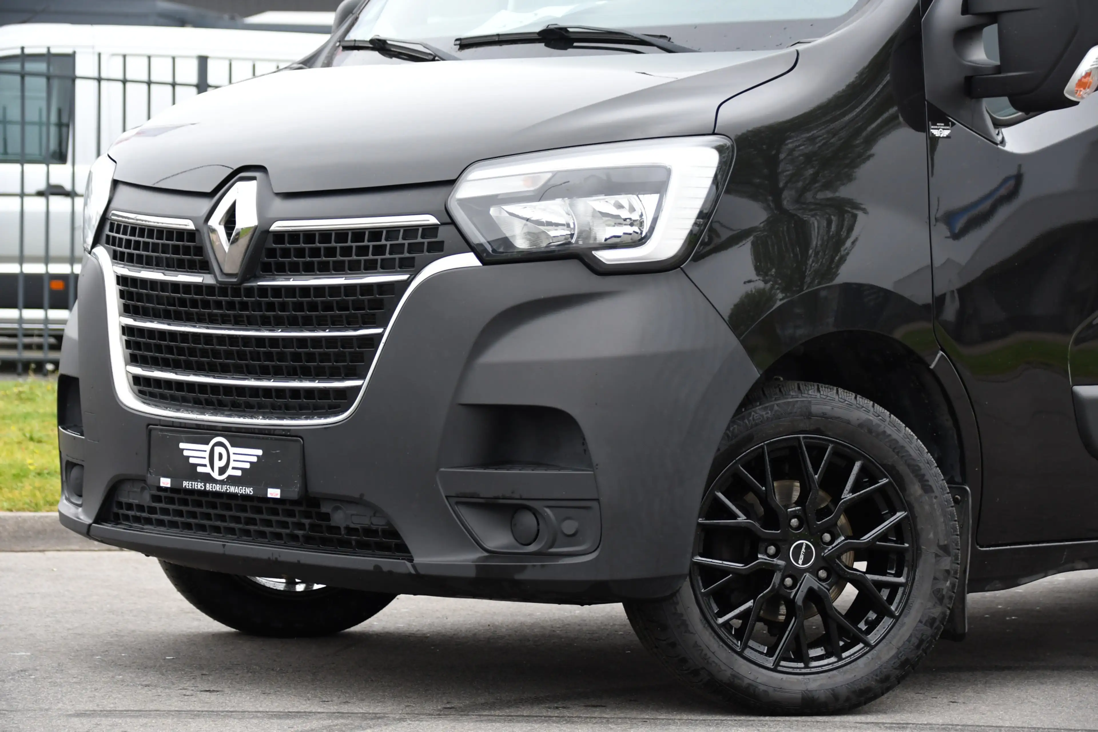Renault Master T35 2.3 dCi 150 L2H2 Black Edition Cruise, Camera, — photo 7