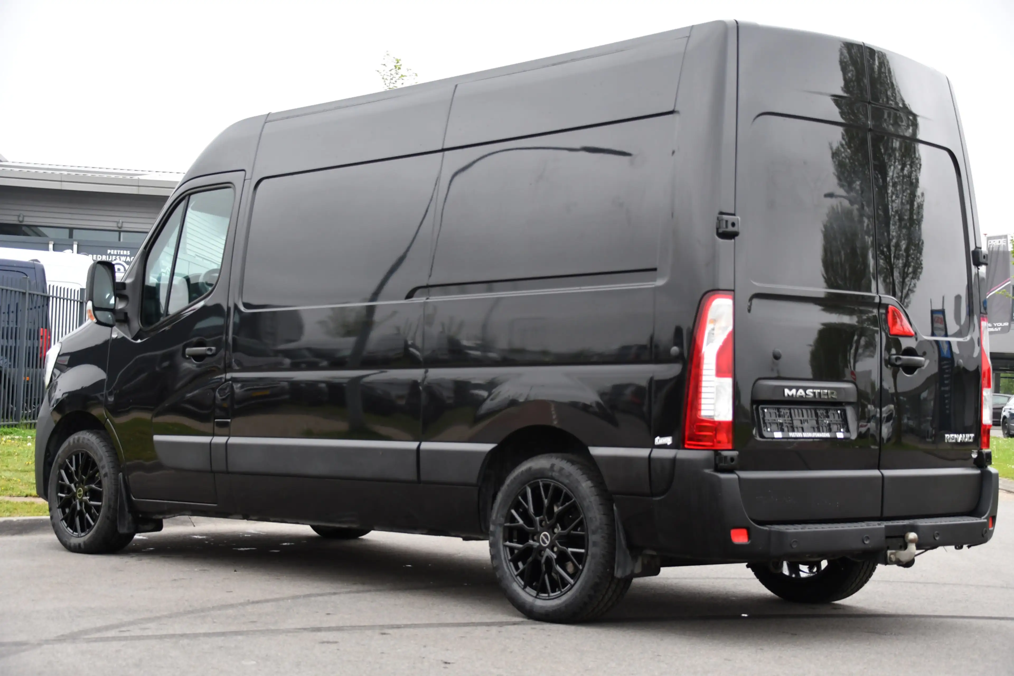 Renault Master T35 2.3 dCi 150 L2H2 Black Edition Cruise, Camera, — photo 3
