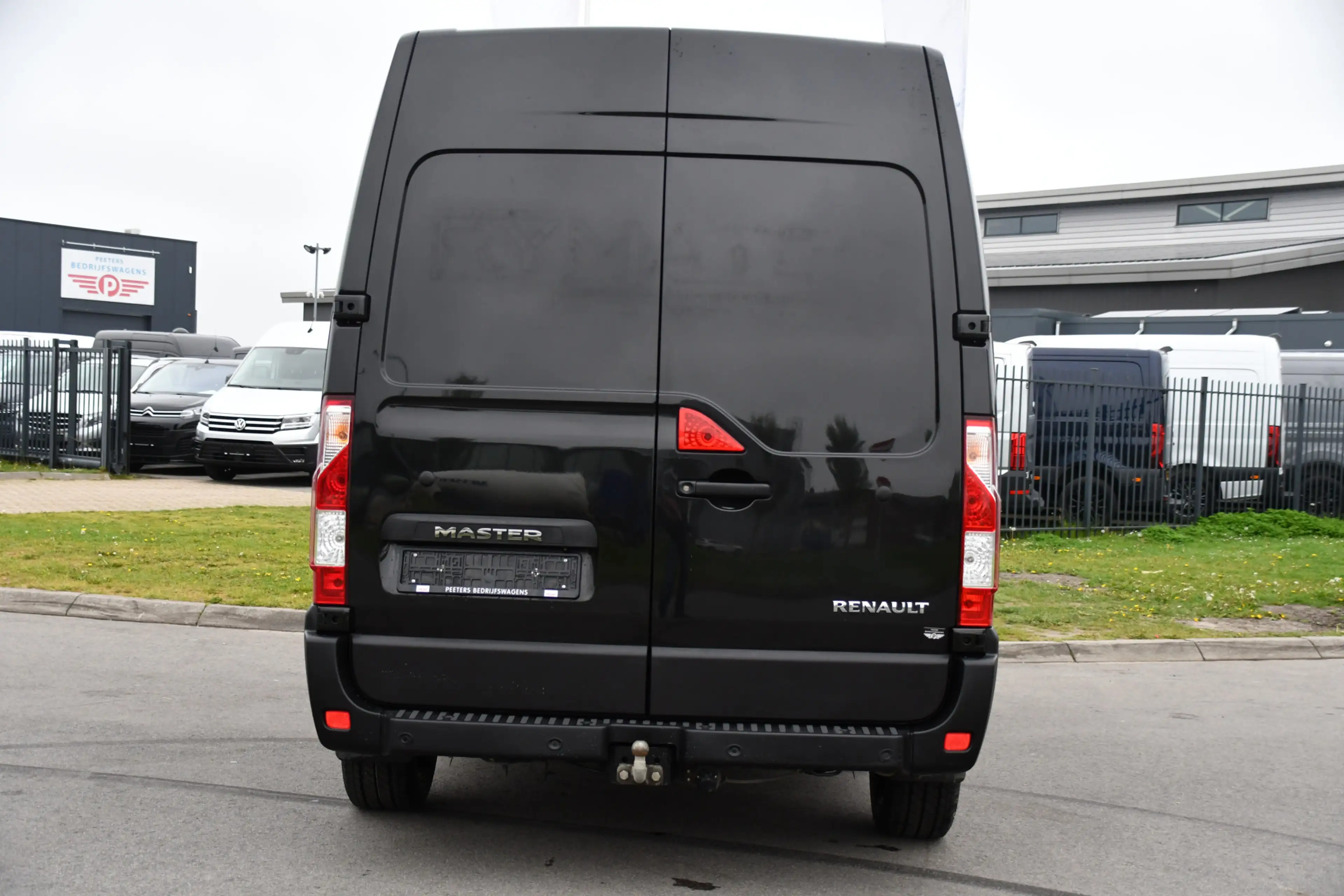 Renault Master T35 2.3 dCi 150 L2H2 Black Edition Cruise, Camera, — photo 23