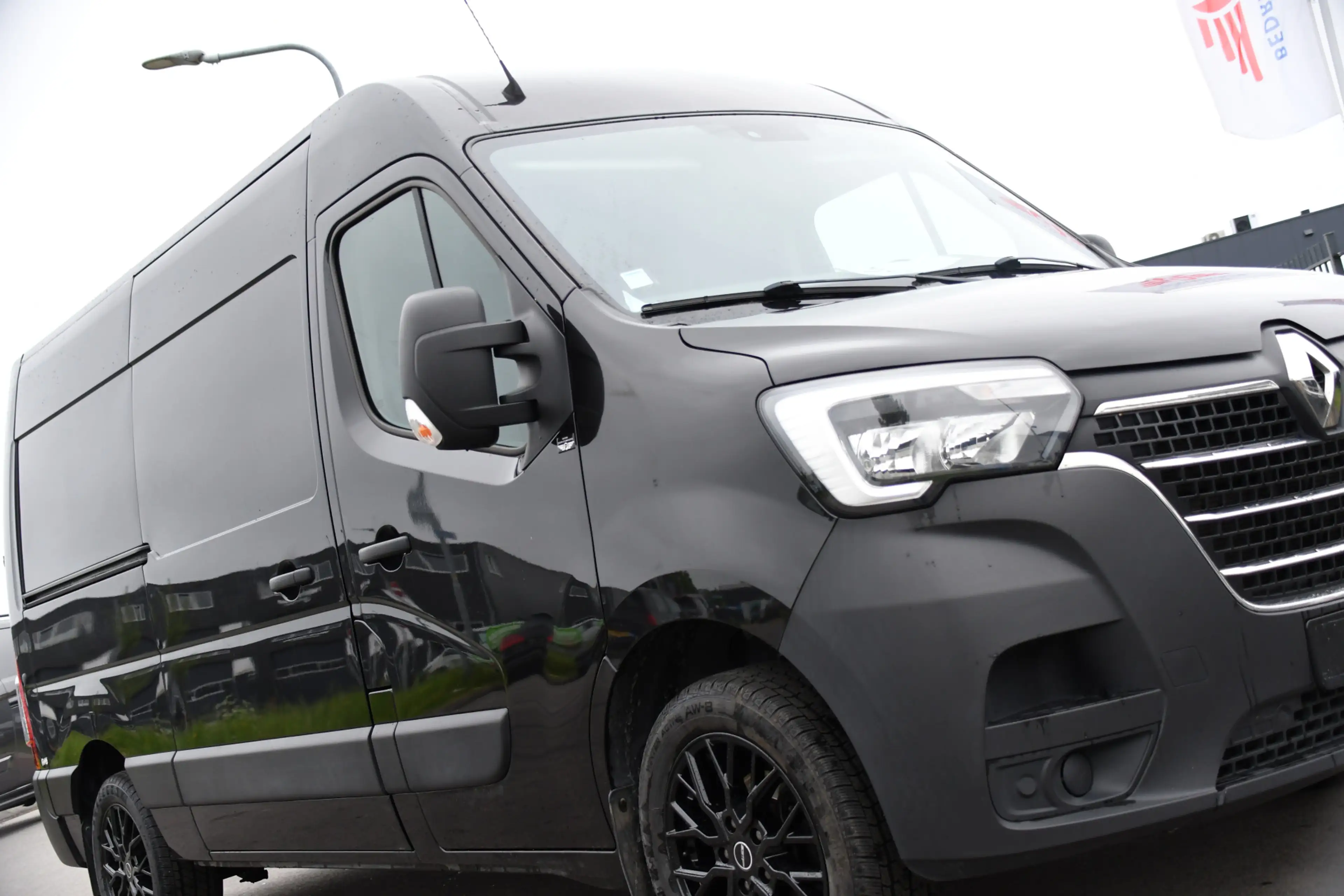 Renault Master T35 2.3 dCi 150 L2H2 Black Edition Cruise, Camera, — photo 11