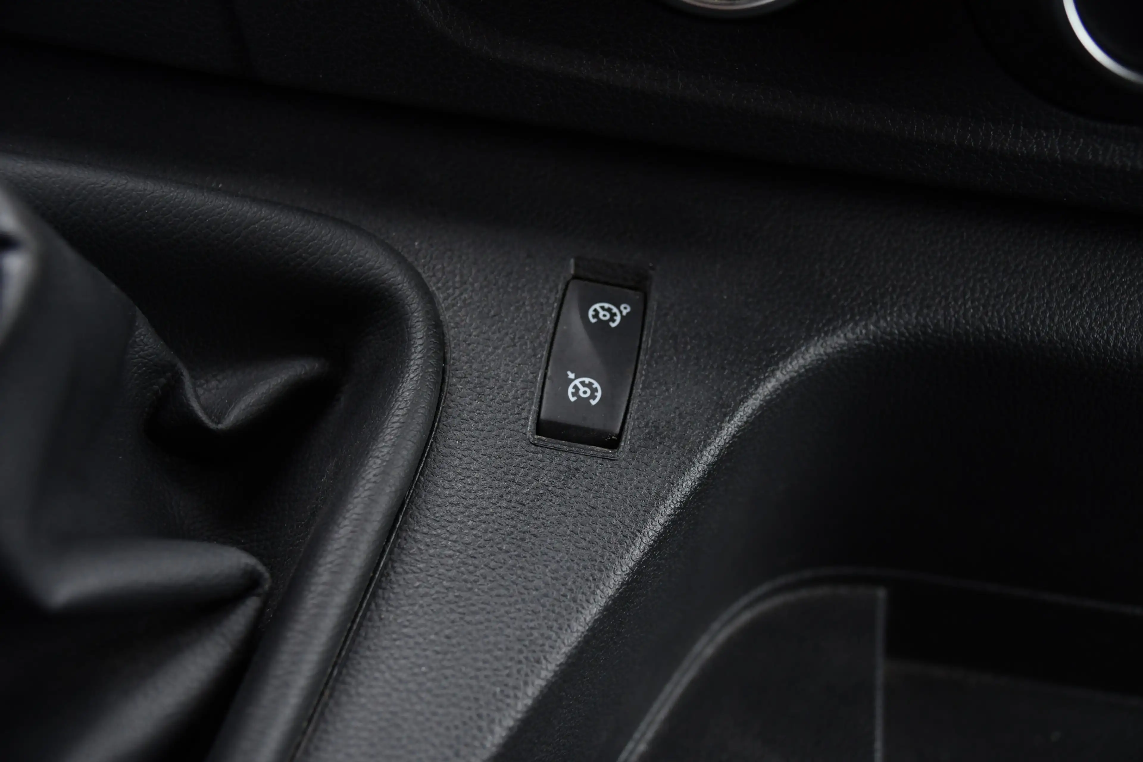 Renault Master T35 2.3 dCi 150 L2H2 Black Edition Cruise, Camera, — photo 20