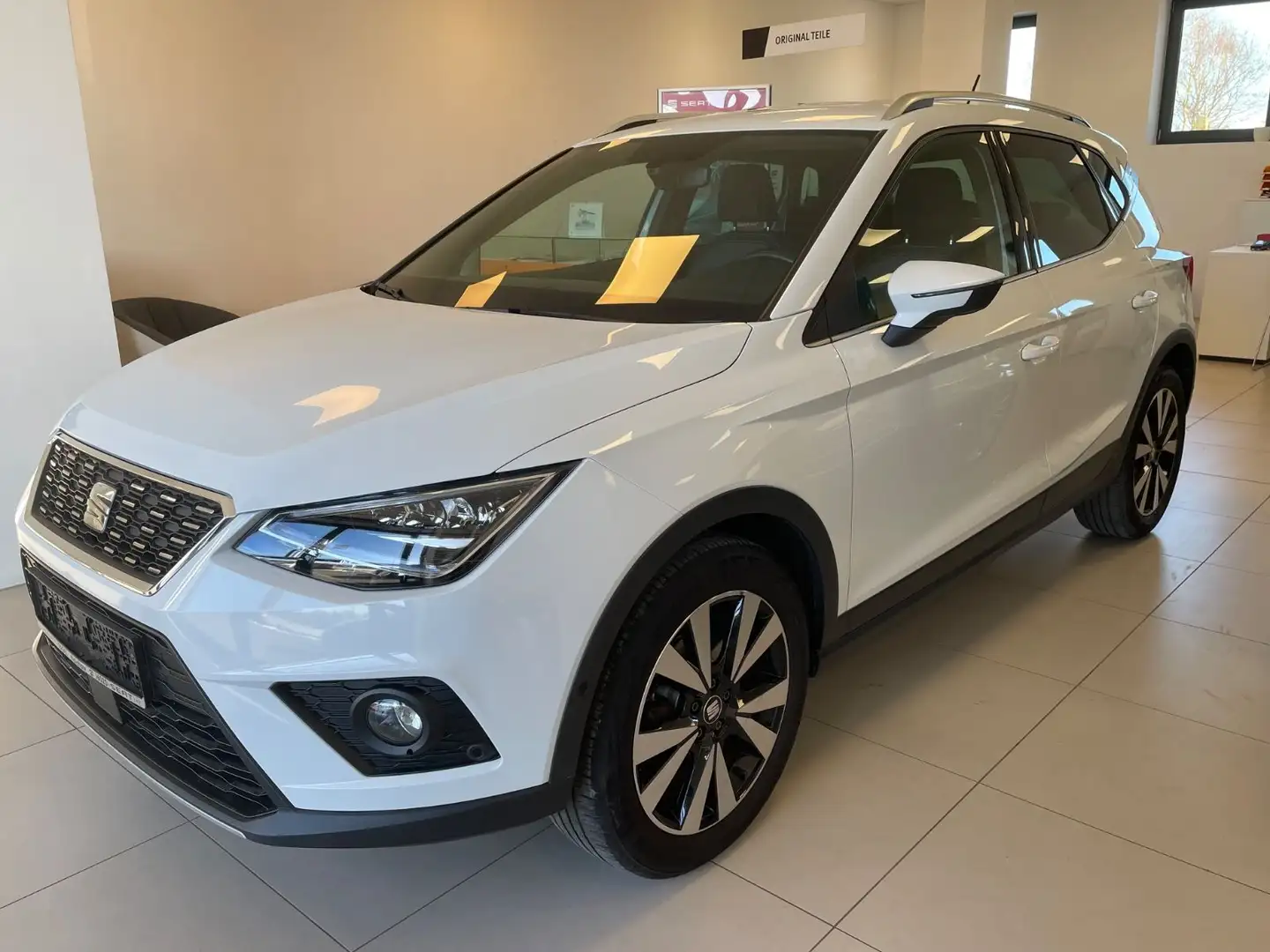 SEAT Arona Xcellence TSI 85 KW AHK Blanc - 2