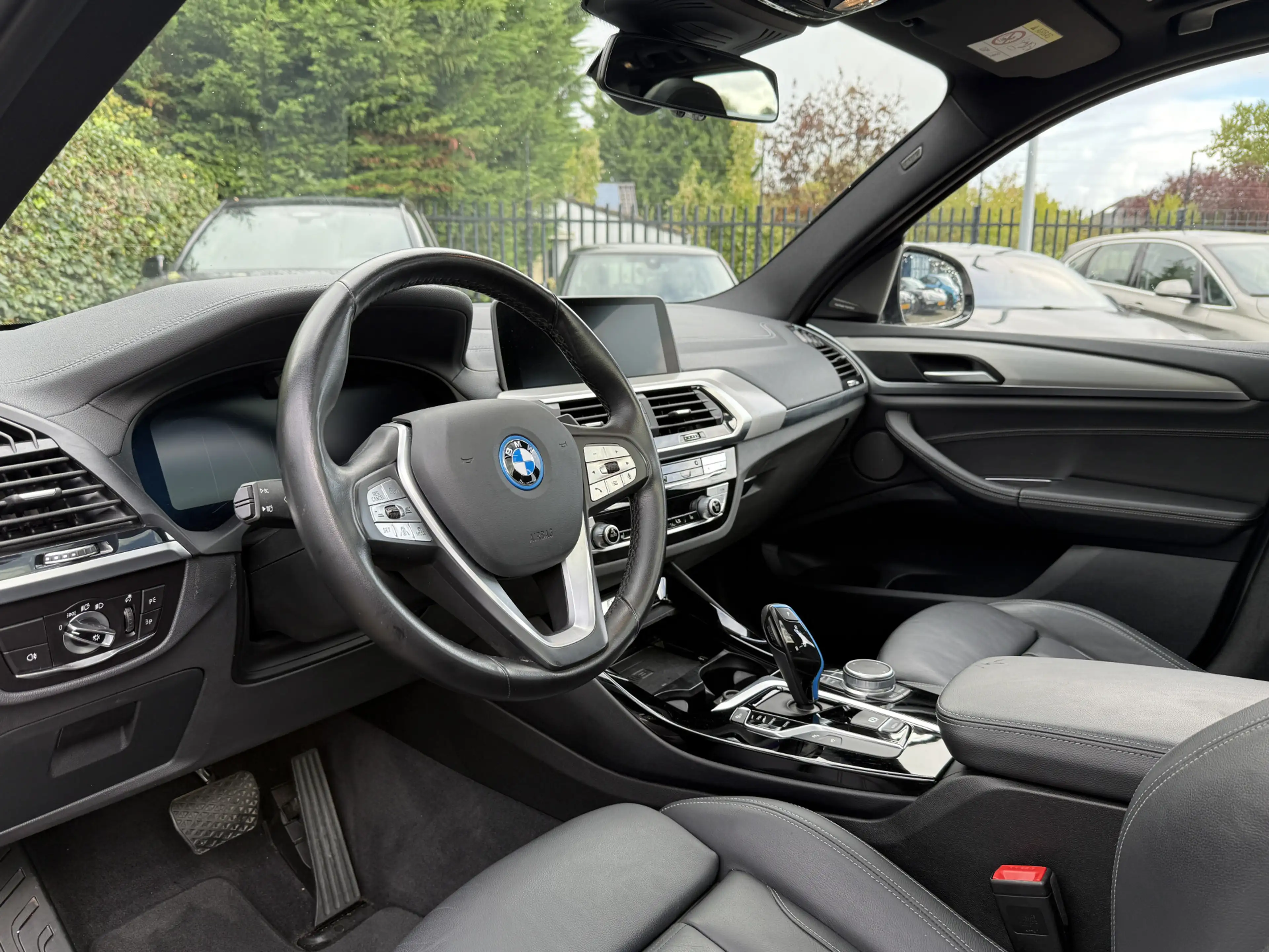 BMW iX3 High Exe | 20'' | Elek. stoelverst. | Comfort Acce — photo 10
