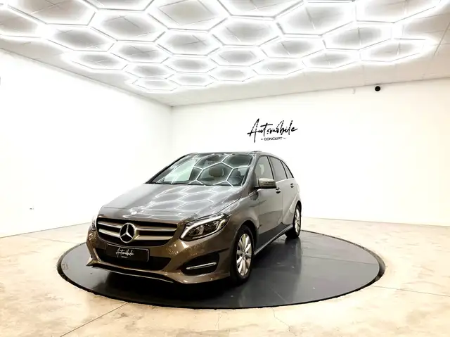 Mercedes-Benz B 200 ✅1AN GARANTIE✅PANO✅1ER PROPRIO✅EURO 6B✅CARNET D’ENTRETIEN