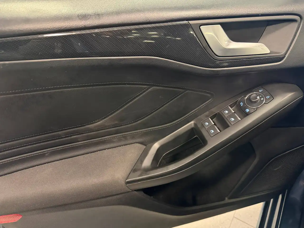 Ford Focus 1.0 ecoboost hybrid ST-Line 125cv, миниатюра 8