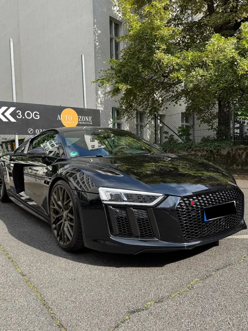 Audi R8 V10 RWS | 1 of 999 - 2