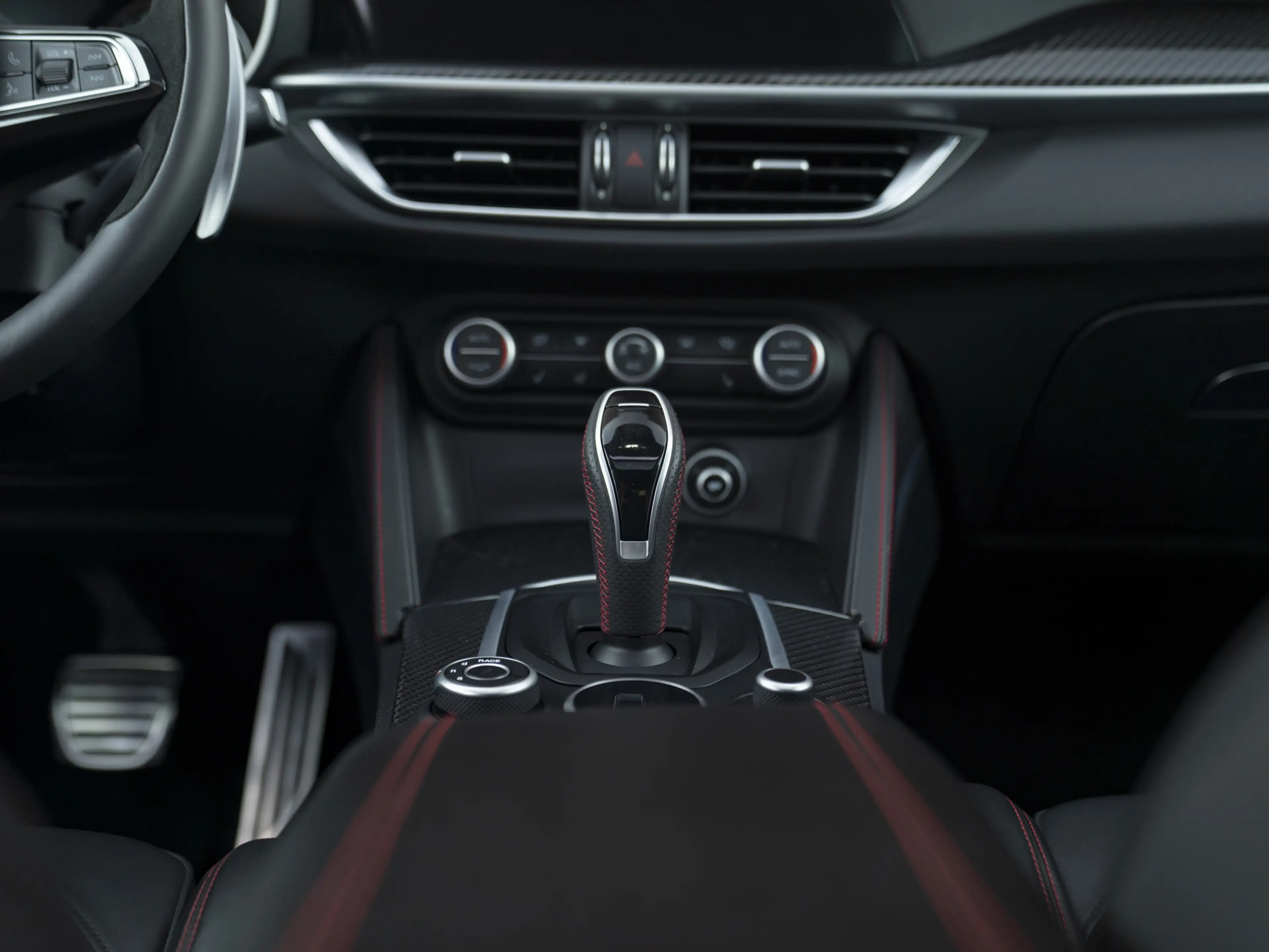 Alfa Romeo Stelvio 2.9 V6 AWD Quadrifoglio | Pano-dak | Harman/Kardon — photo 9