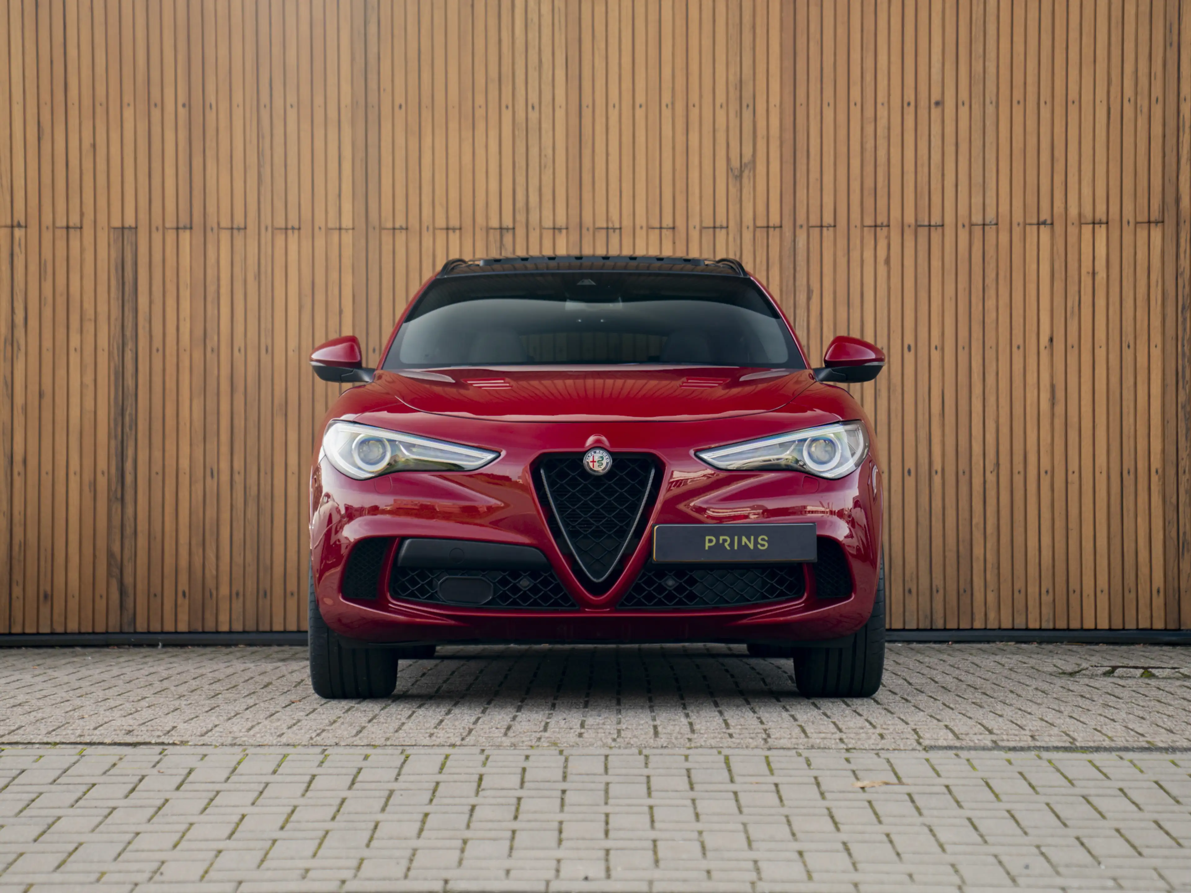 Alfa Romeo Stelvio 2.9 V6 AWD Quadrifoglio | Pano-dak | Harman/Kardon — photo 2