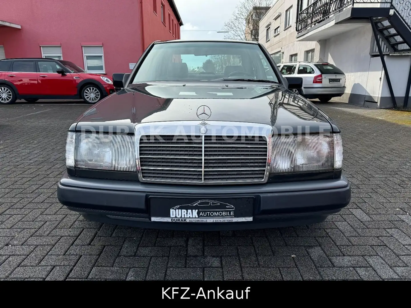 Mercedes-Benz E 260 W124 / H-ZU. / AUTOM / SCHIEBEDACH Schwarz - 2