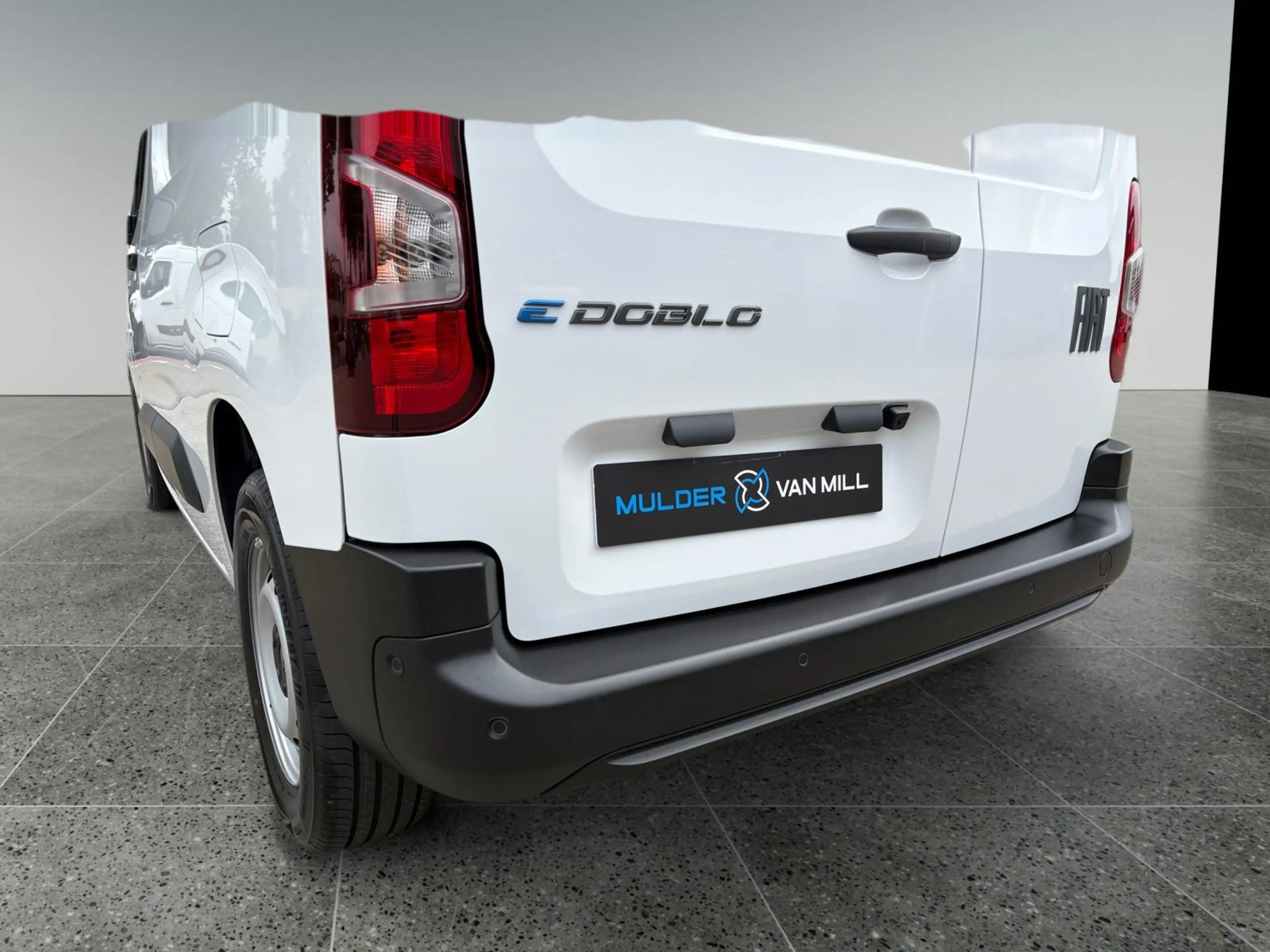 Fiat E-Doblo L1 50 kWh 136pk | 8 jaar garantie | 0% financial l — photo 8