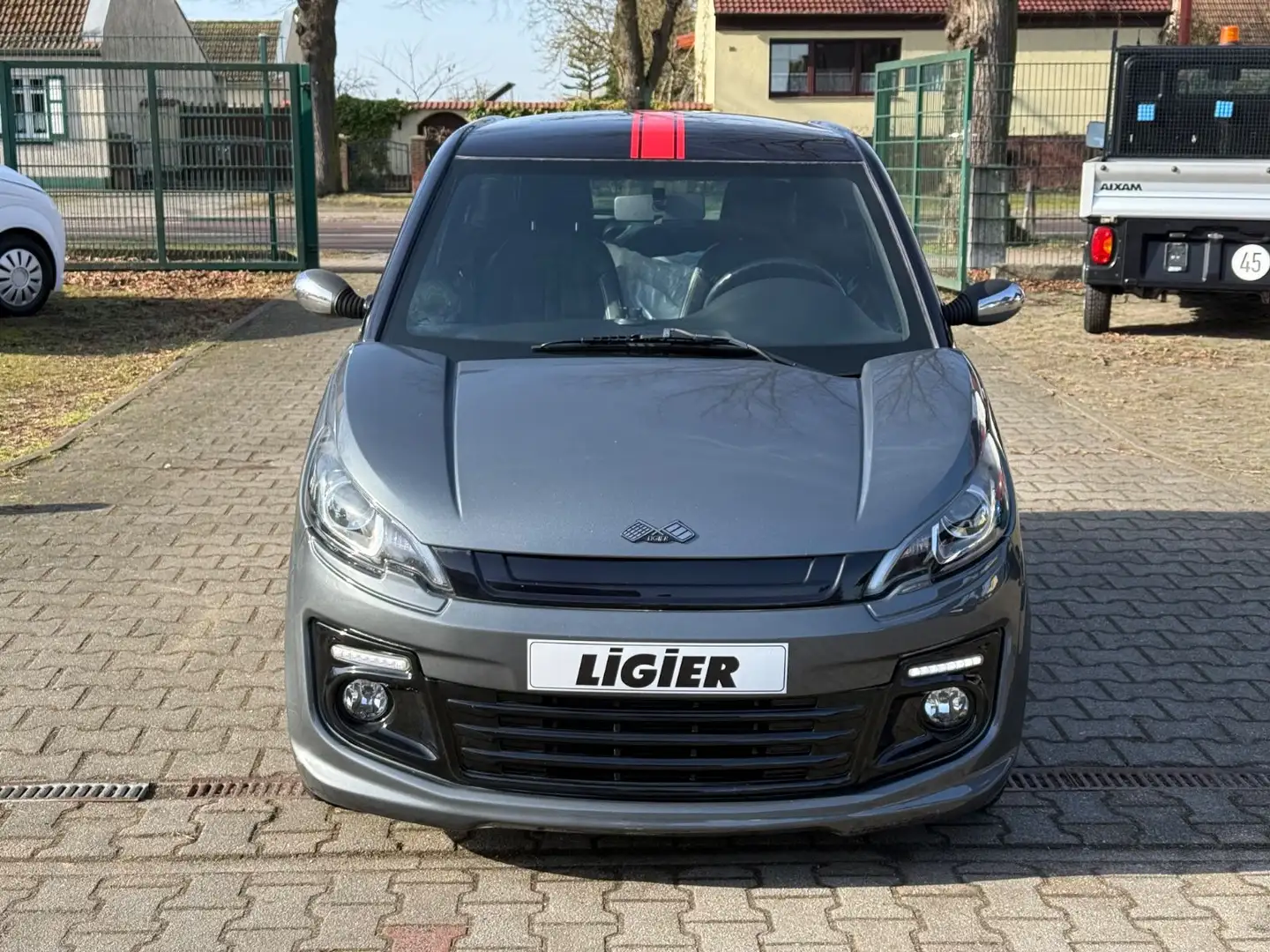 Ligier JS 50 Elegance Airbag und Klima 45 KM/H L6e DCI Grau - 2