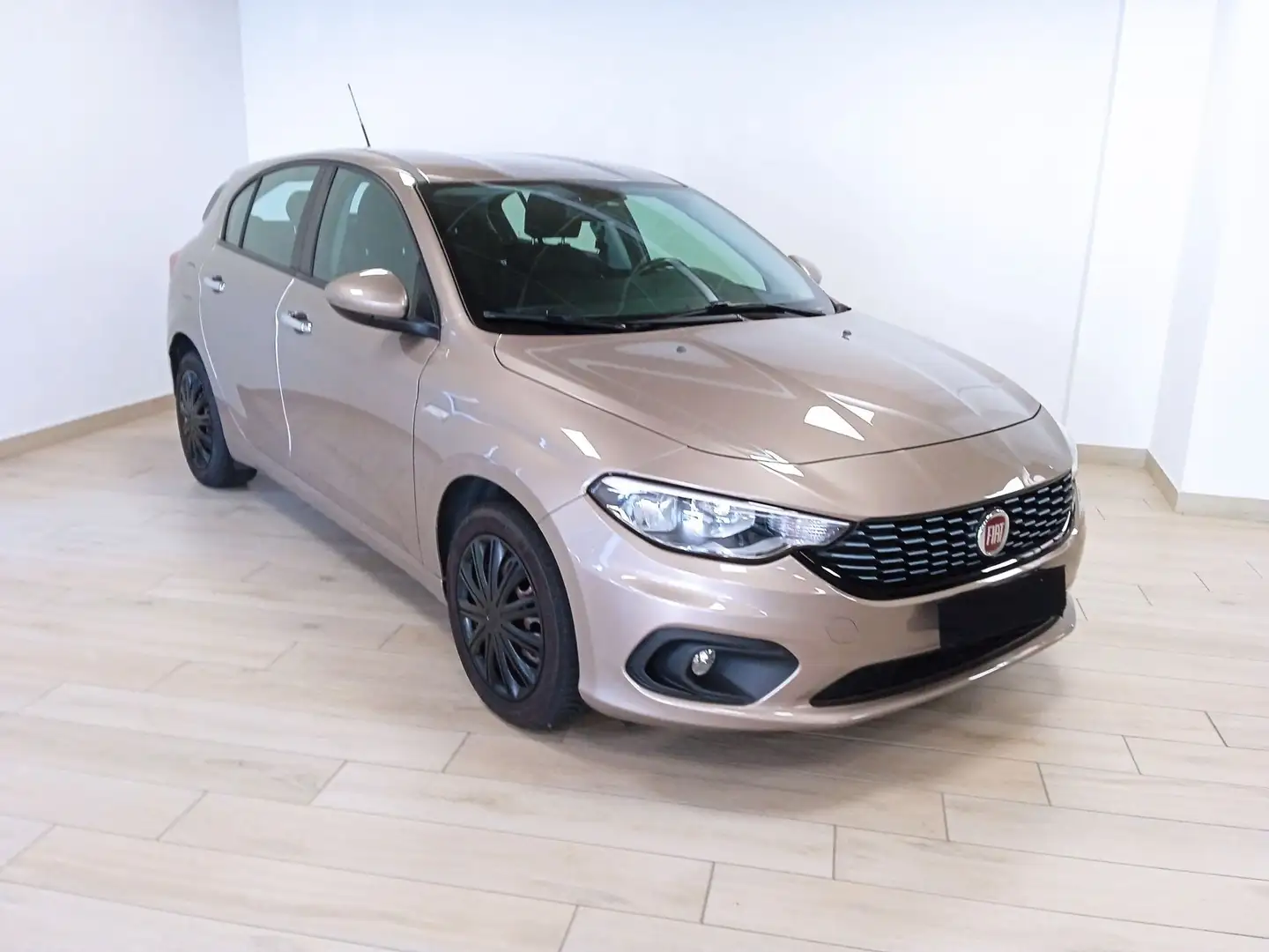 Fiat Tipo (2015-->) 1.4 T-Jet 120CV GPL 5 porte Easy Beige - 1