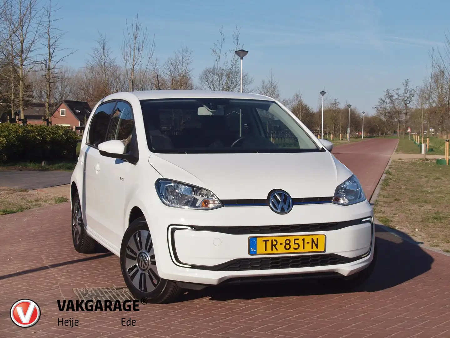 Volkswagen e-up! e-up! | Automaat | Bluetooth | 15-inch | NL-auto | Blanco - 1