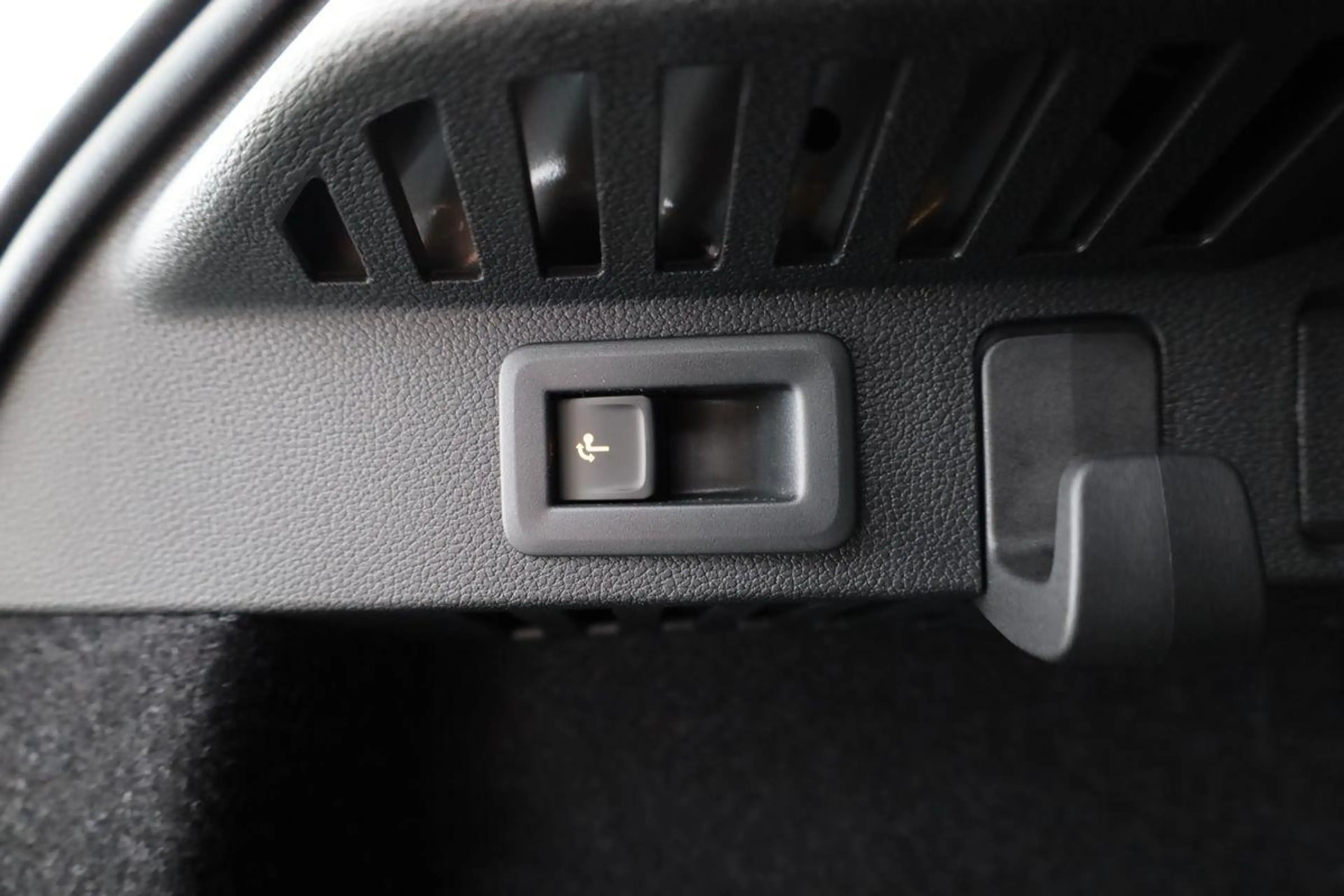 Skoda Kamiq Monte Carlo 1.5 TSI Carlo, Pano, AHK, Matrix, N... — photo 14