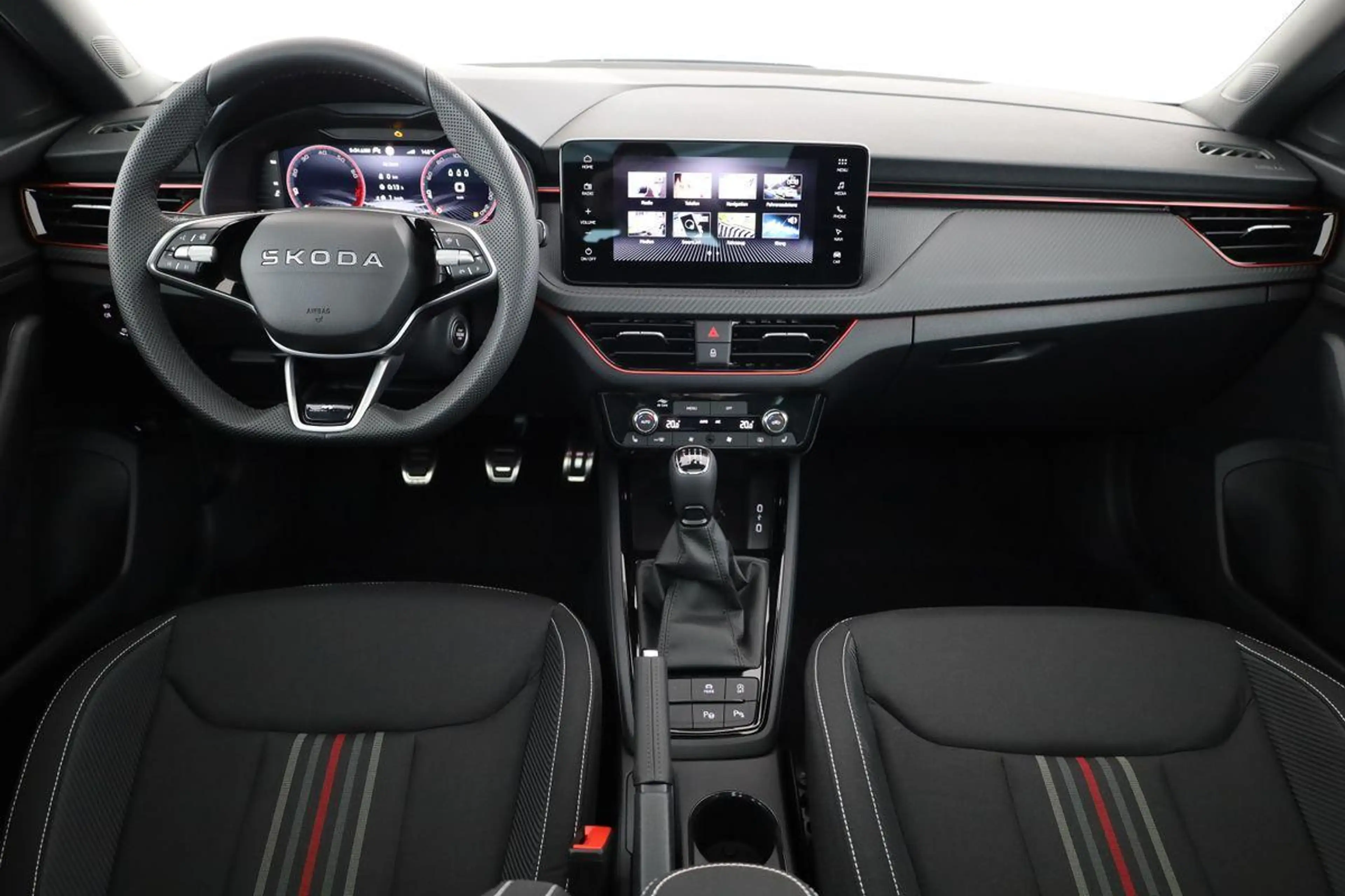 Skoda Kamiq Monte Carlo 1.5 TSI Carlo, Pano, AHK, Matrix, N... — photo 4