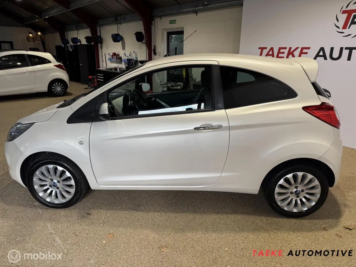 Ford Ka/Ka+ 1.2 Metal start/stop Airco/Schade Wit - 2