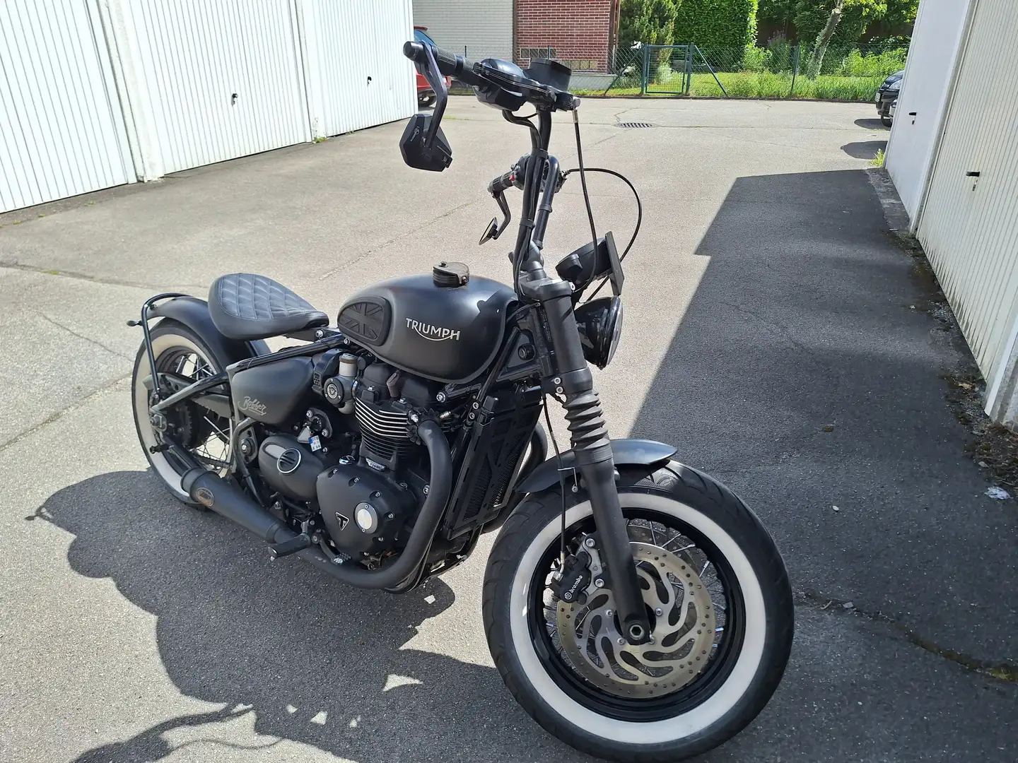 Triumph Bonneville Bobber Black Bobber Schwarz - 2