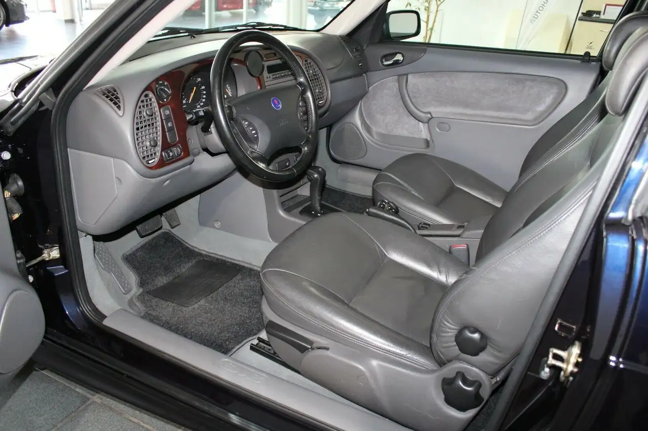 Saab 9-3 2.0t/Klimaaut../SHZ/Automatik/RESTAURIERT/2+, foto 5