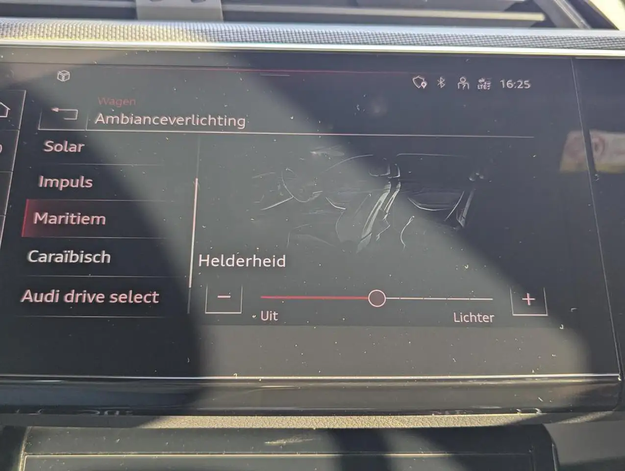 Audi Q8 e-tron (Q8)e-tron - black edition - 2x s-line-side assist 9