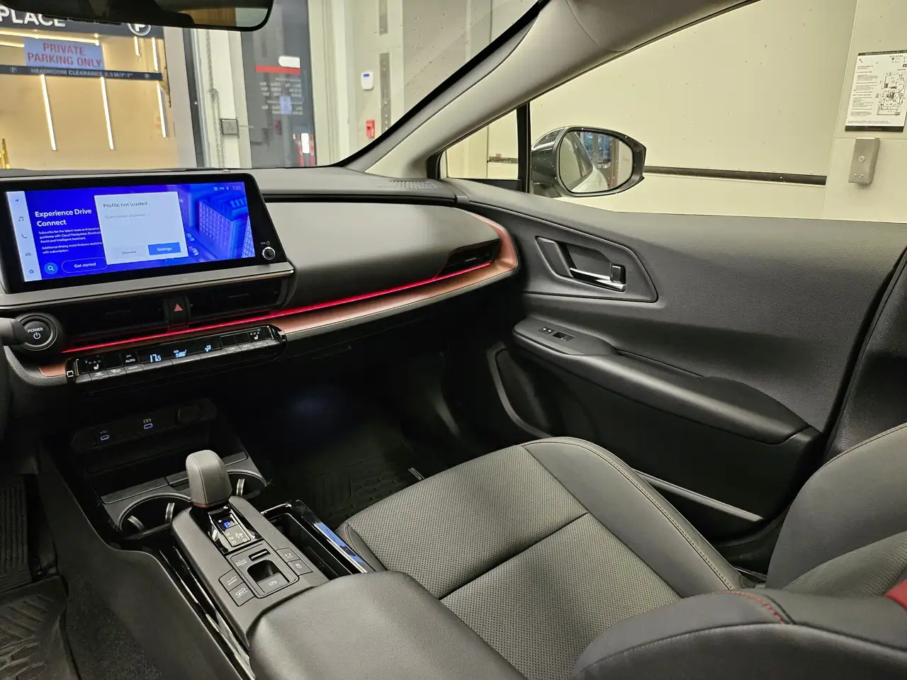 Toyota Prius Prime снимка Toyota Prius Prime