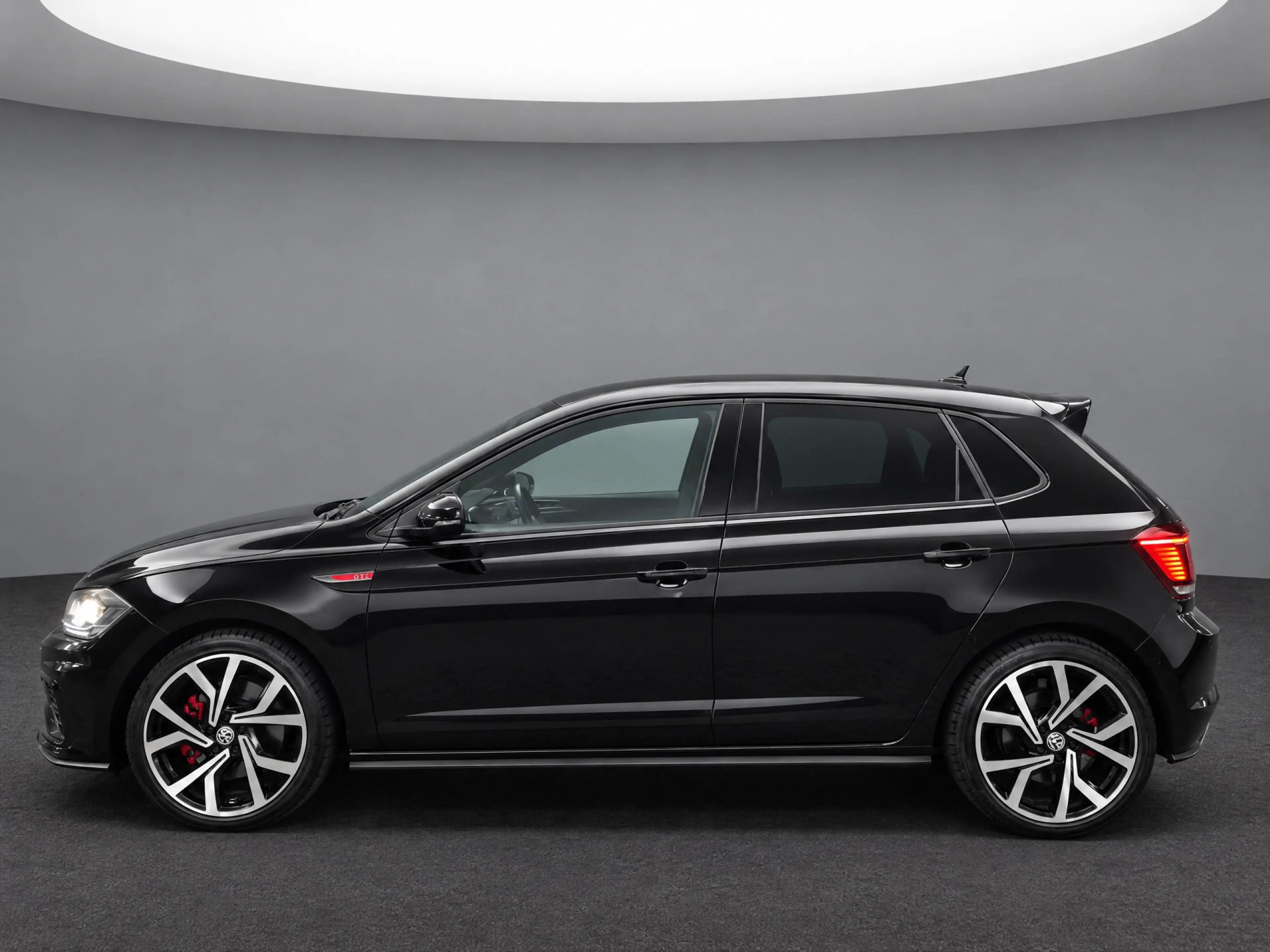 Volkswagen Polo GTI 2.0 TSI / Navigatie / App connect / Parkeersensore — photo 5