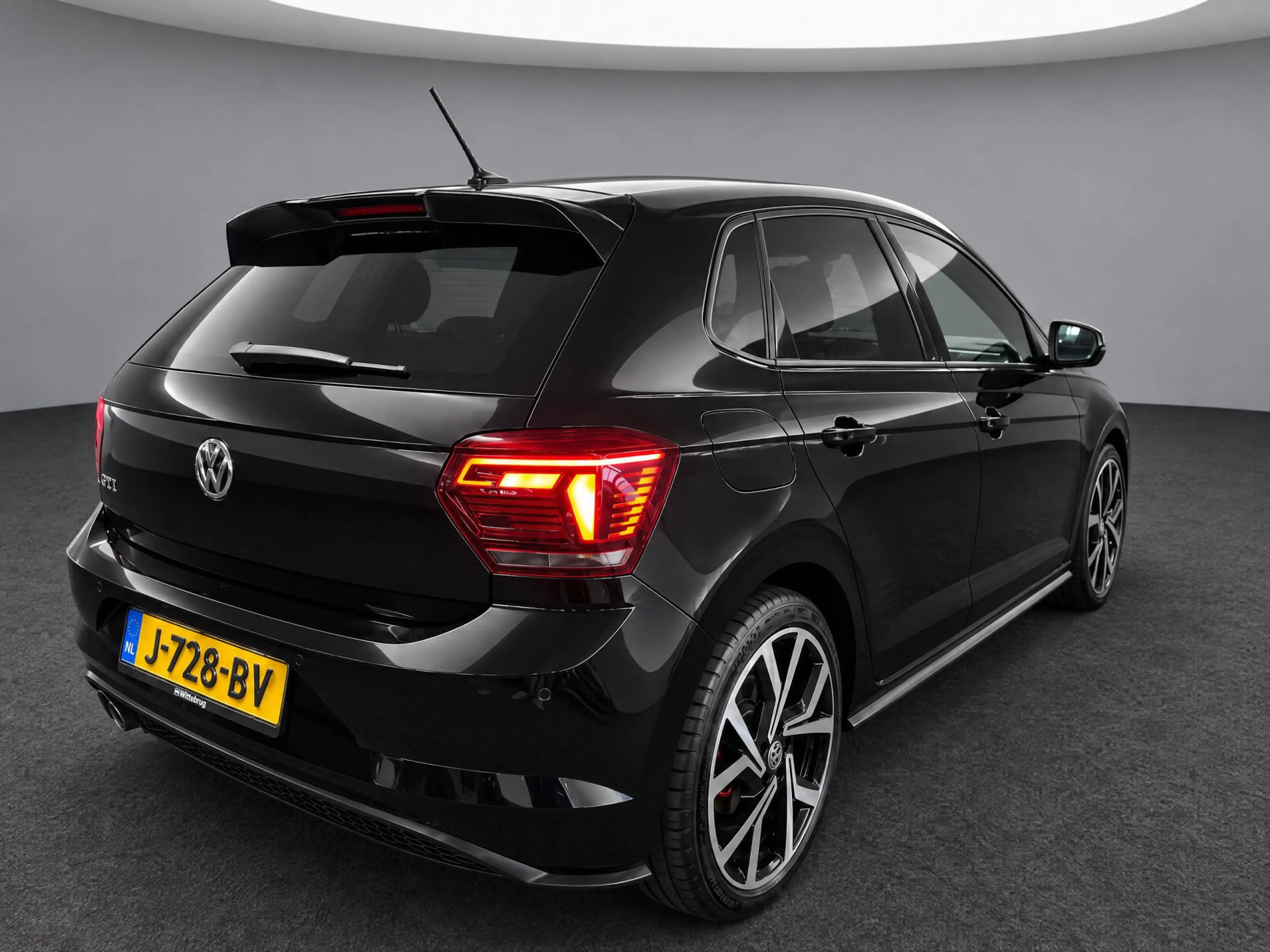 Volkswagen Polo GTI 2.0 TSI / Navigatie / App connect / Parkeersensore — photo 8