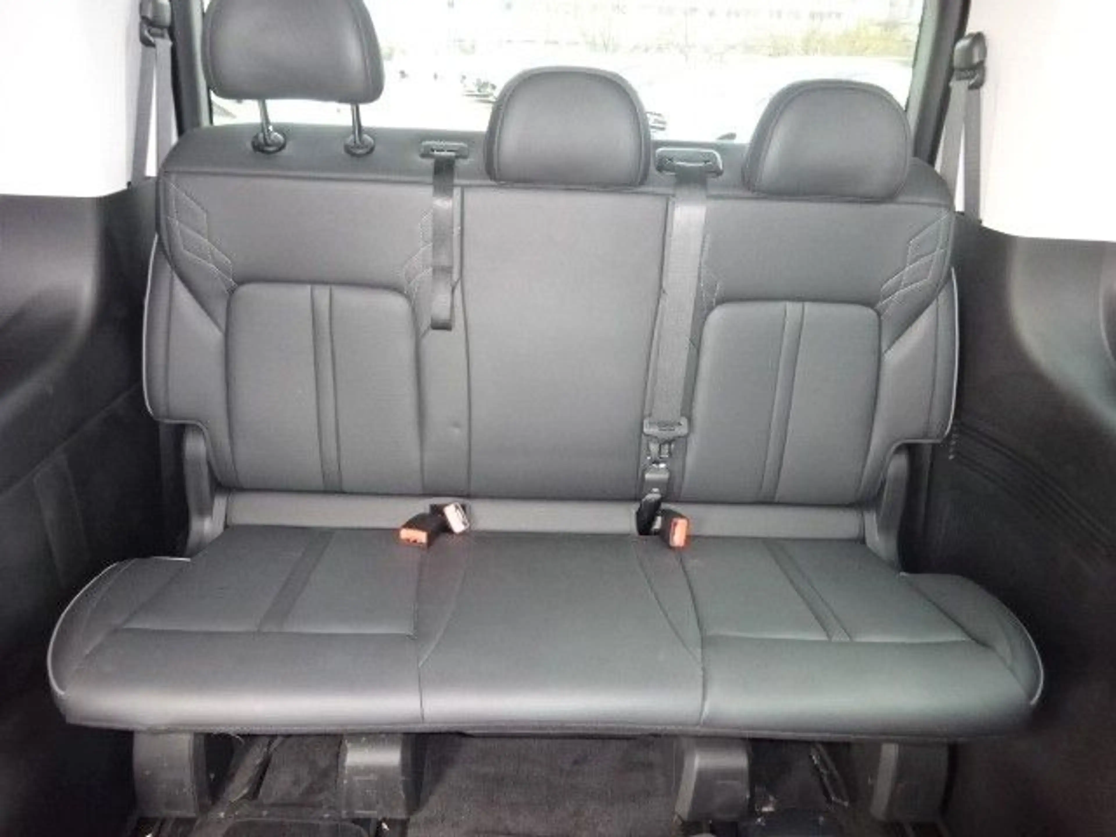 Hyundai STARIA 177PS Autm. Signature 4WD Navi Leder ACC — photo 9