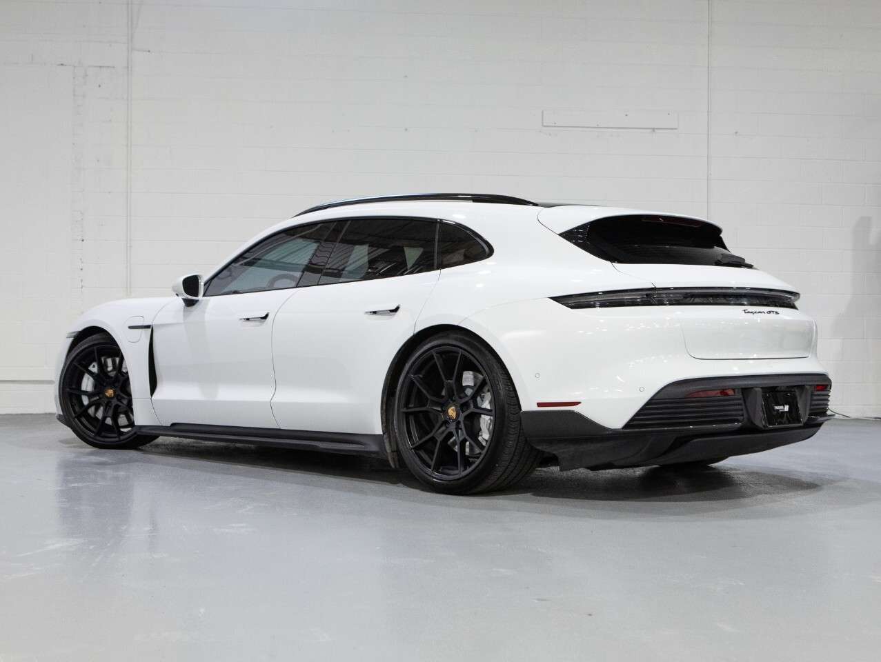 2023 Porsche Taycan GTS Sport Turismo AWD — снимка 3