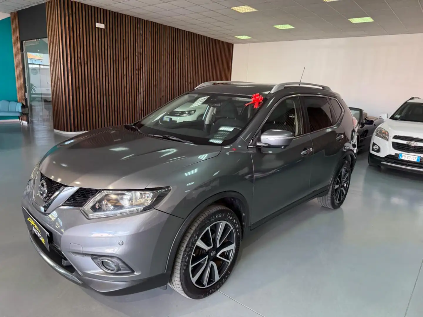 Nissan X-Trail 1.6 dCi 2WD Acenta Šedá - 2