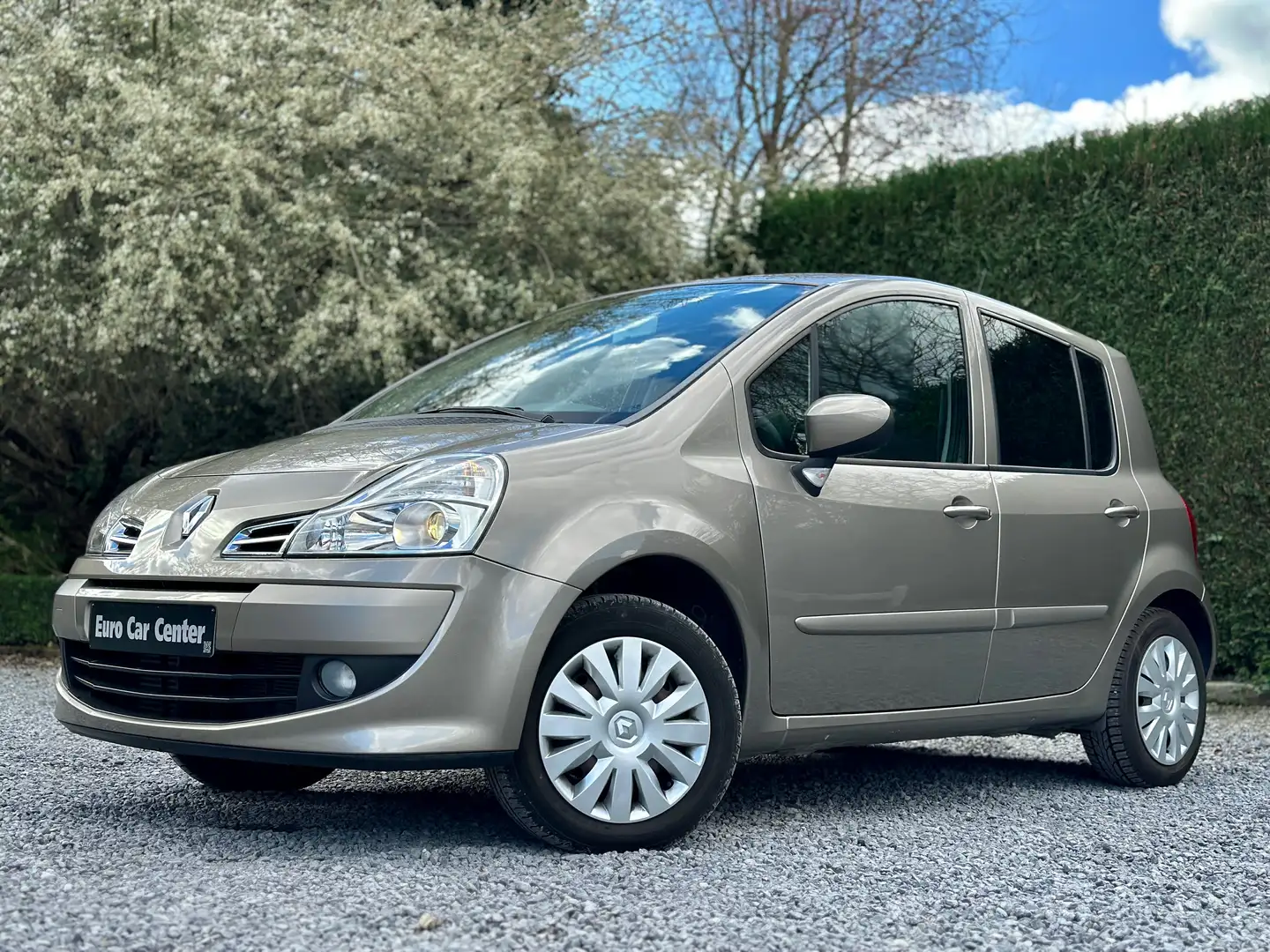 Renault Modus 1.5d / LOW KM's / WELL MAINTAINED / Beige - 1