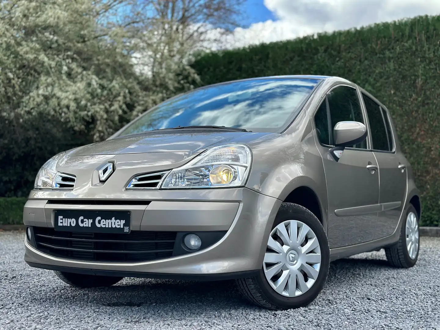 Renault Modus 1.5d / LOW KM's / WELL MAINTAINED / Beige - 2
