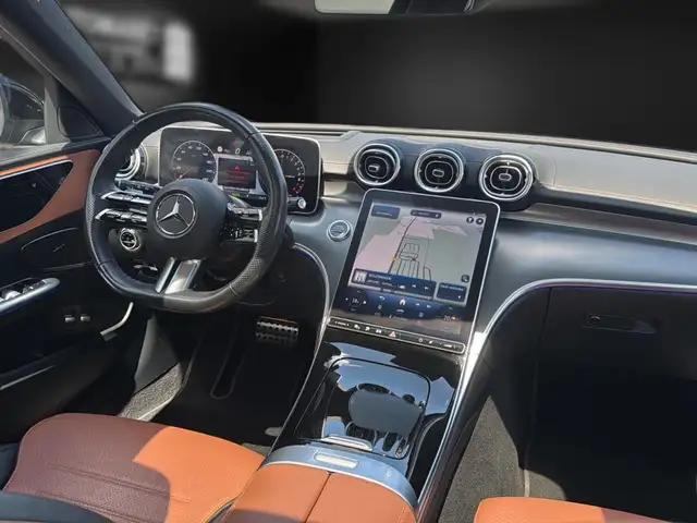 Mercedes-Benz C-Class view 11