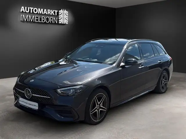 Mercedes-Benz C-Class view 4