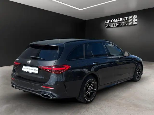 Mercedes-Benz C-Class view 8