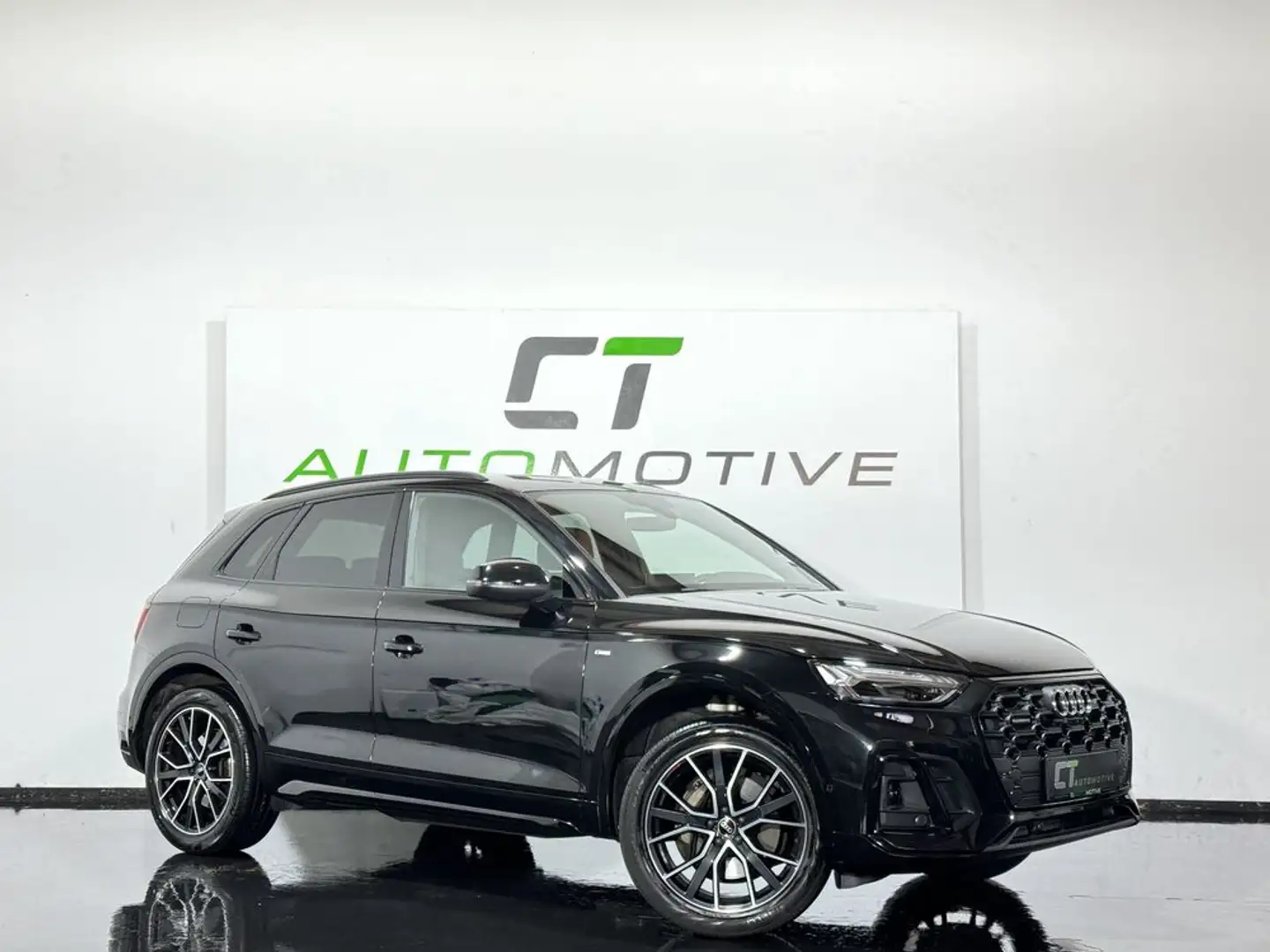 Audi Q5 50 TFSI E-PHEV Quattro S-Line Aut. Schwarz - 1