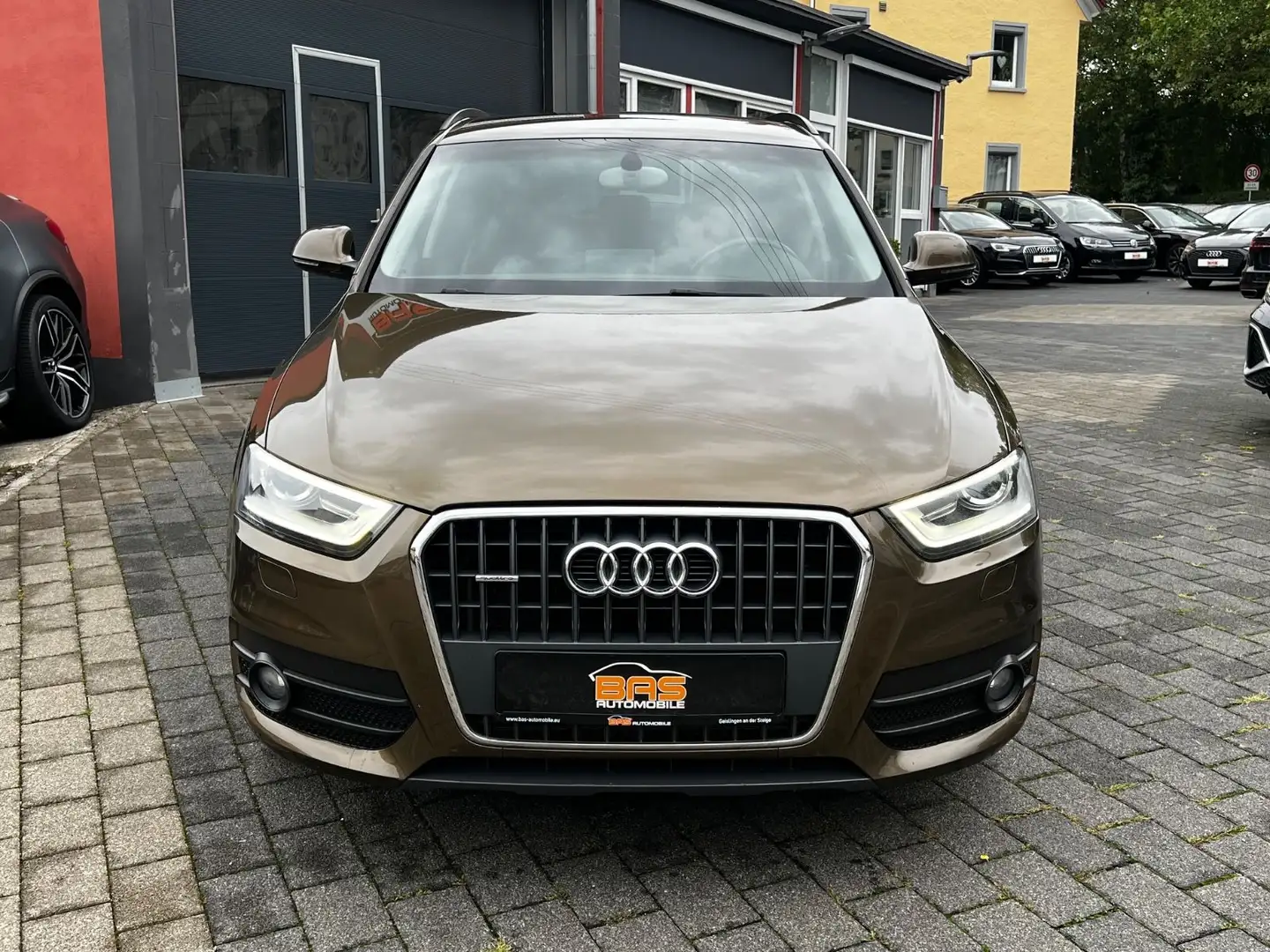 Audi Q3 2.0 TFSI quattro*S TRON*XENON*LEDER*8-FACH* Braun - 2