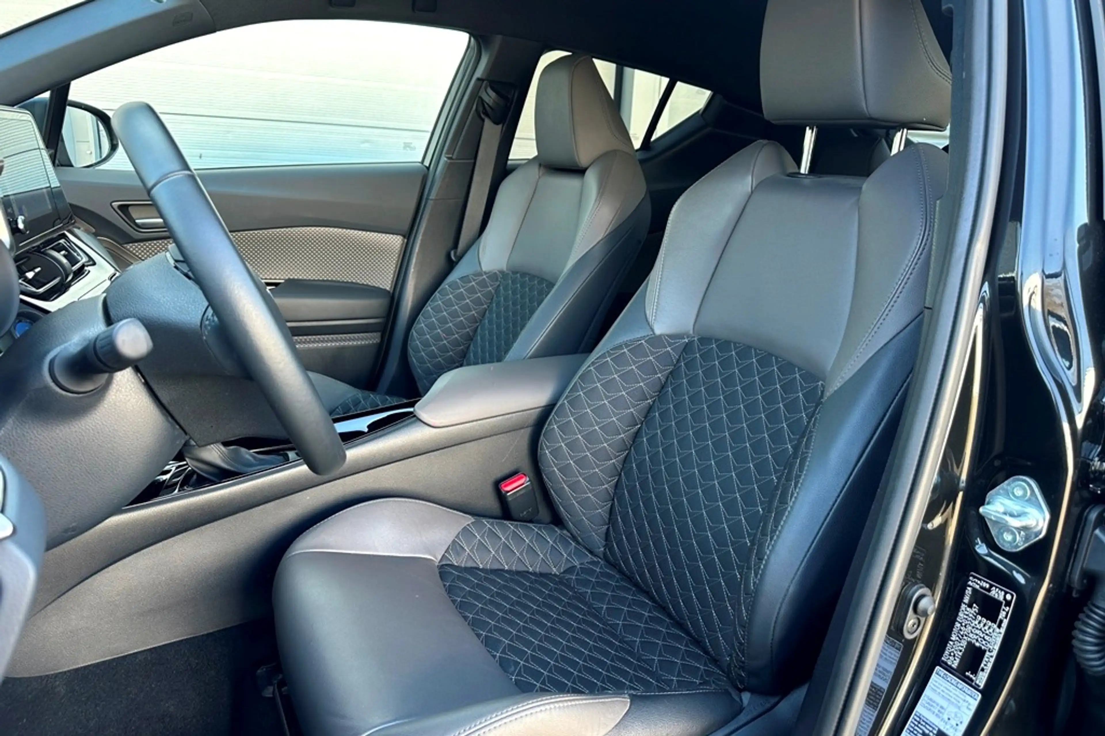 Toyota C-HR 1.8 Hybrid Style Carplay / Safety Pakket — photo 16