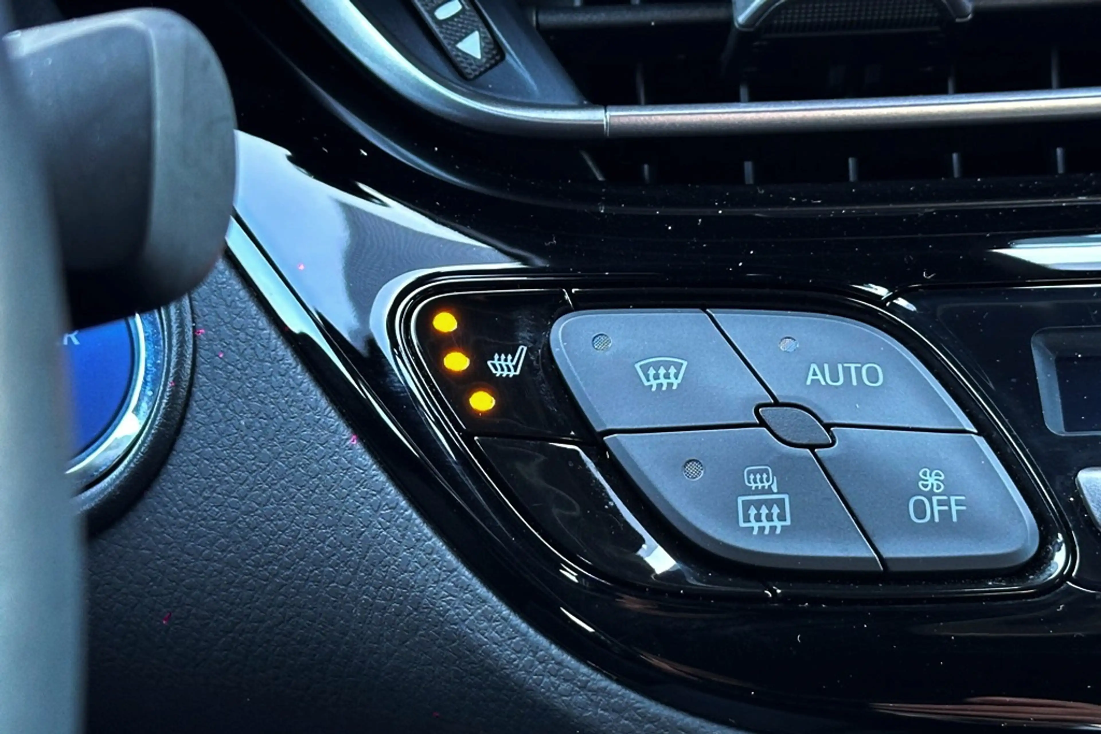 Toyota C-HR 1.8 Hybrid Style Carplay / Safety Pakket — photo 24