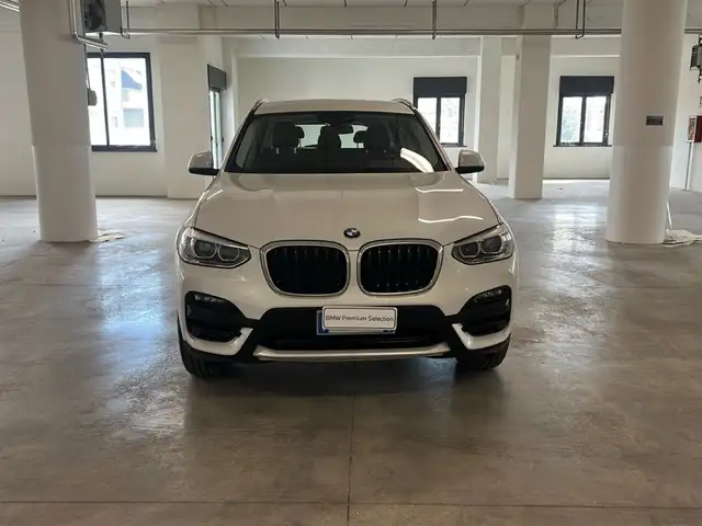 BMW X3 view 5