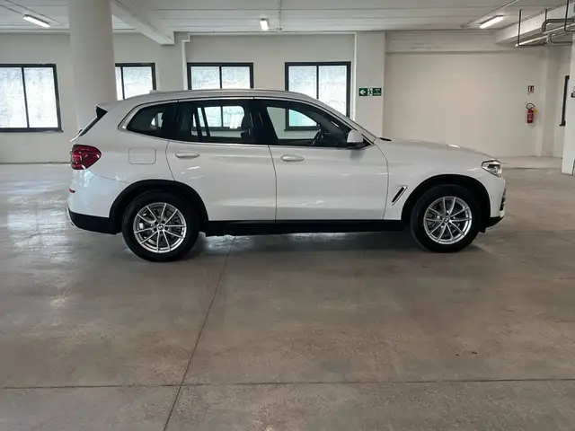 BMW X3 view 7