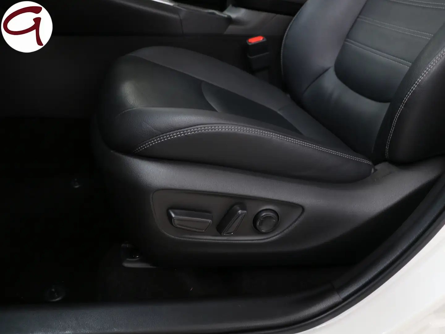 Toyota RAV 4 2.5 hybrid 2WD Luxury Blanco - 2